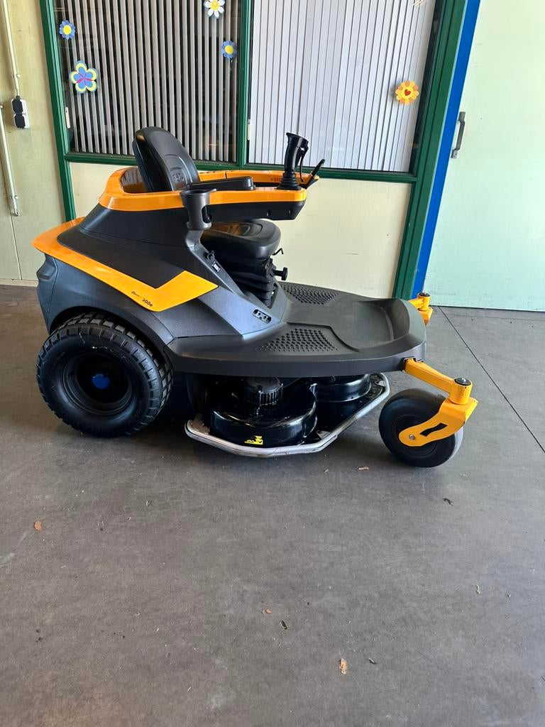 Stiga Gyro 900E elektrische zitmaaier., Tuin en Terras, Zitmaaiers, Ophalen, Zo goed als nieuw, Mulchfunctie, 120 cm of meer