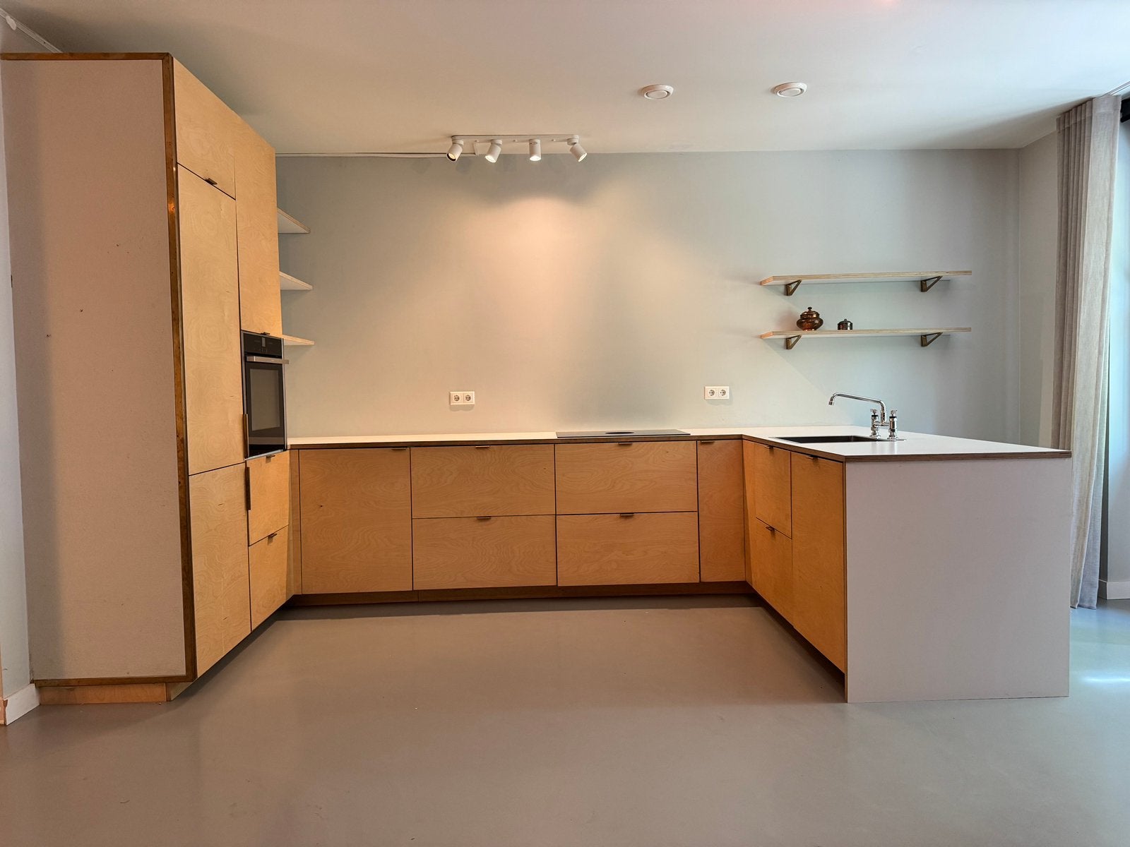 Design keuken berken multiplex/PLYKIA met schiereiland, Ophalen, Zo goed als nieuw