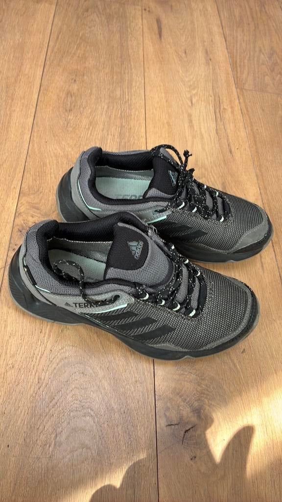 Wandelschoenen kind terrex adidas, Ophalen of Verzenden, Gebruikt, Schoenen