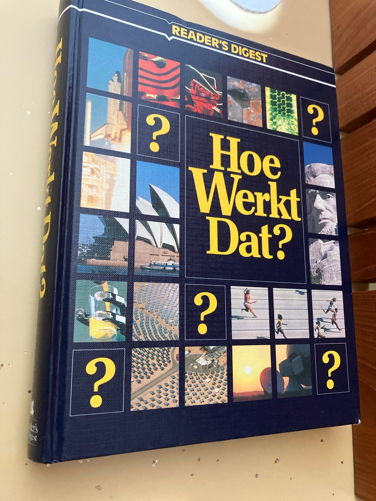 Reader's Digest: Hoe Werkt Dat? - Techniek & Wetenschap, Boeken, Techniek, Ophalen of Verzenden, Gelezen, Overige onderwerpen