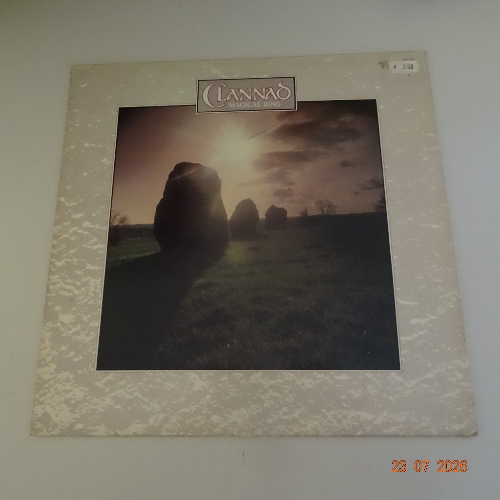Clannad - This magical ring, LP, Gebruikt, Inclusief insert, Verzenden