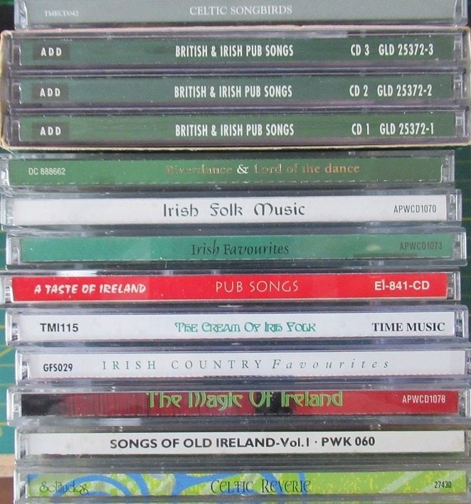 IERLAND, 13 x CD,. pub songs, Irish folk, magic of Ireland, Cd's en Dvd's, Cd's | Wereldmuziek, Ophalen of Verzenden, Zo goed als nieuw