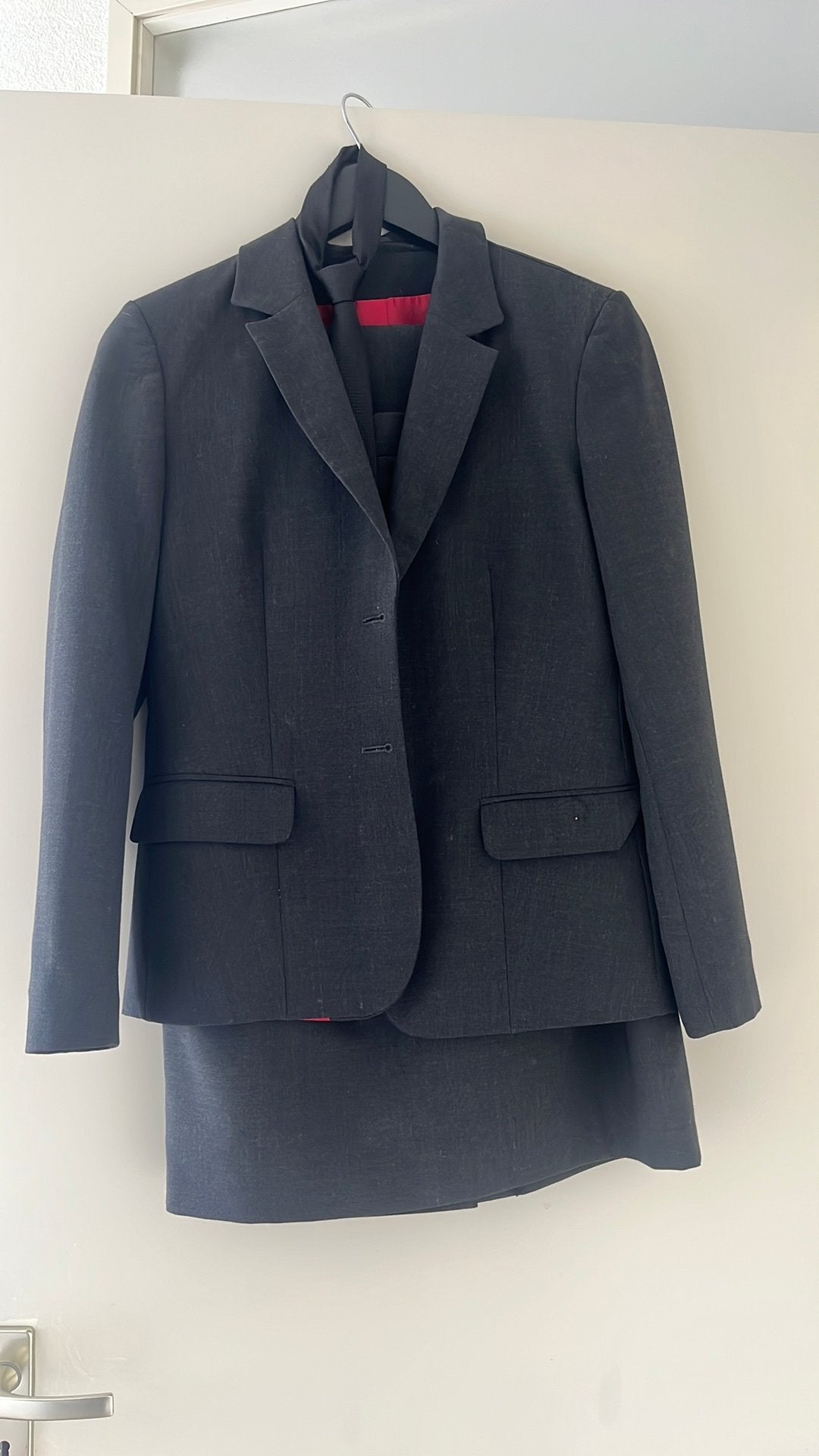 Colbert met nette rok en broek maat m, Ophalen of Verzenden, Zo goed als nieuw, Zwart