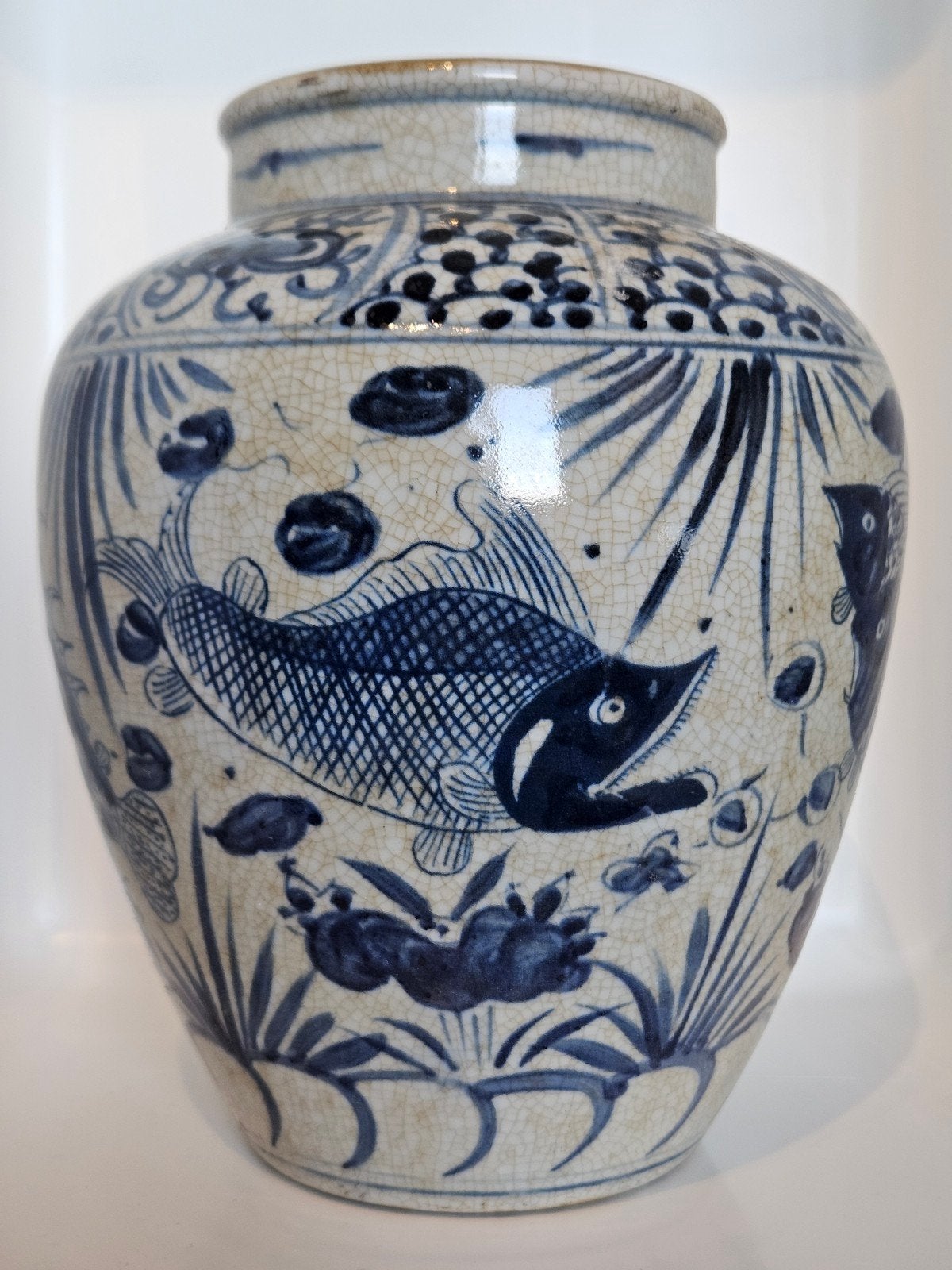 Vintage Chinese vaas Chinees keramiek vissen decor, Antiek en Kunst, Antiek | Vazen, Ophalen of Verzenden