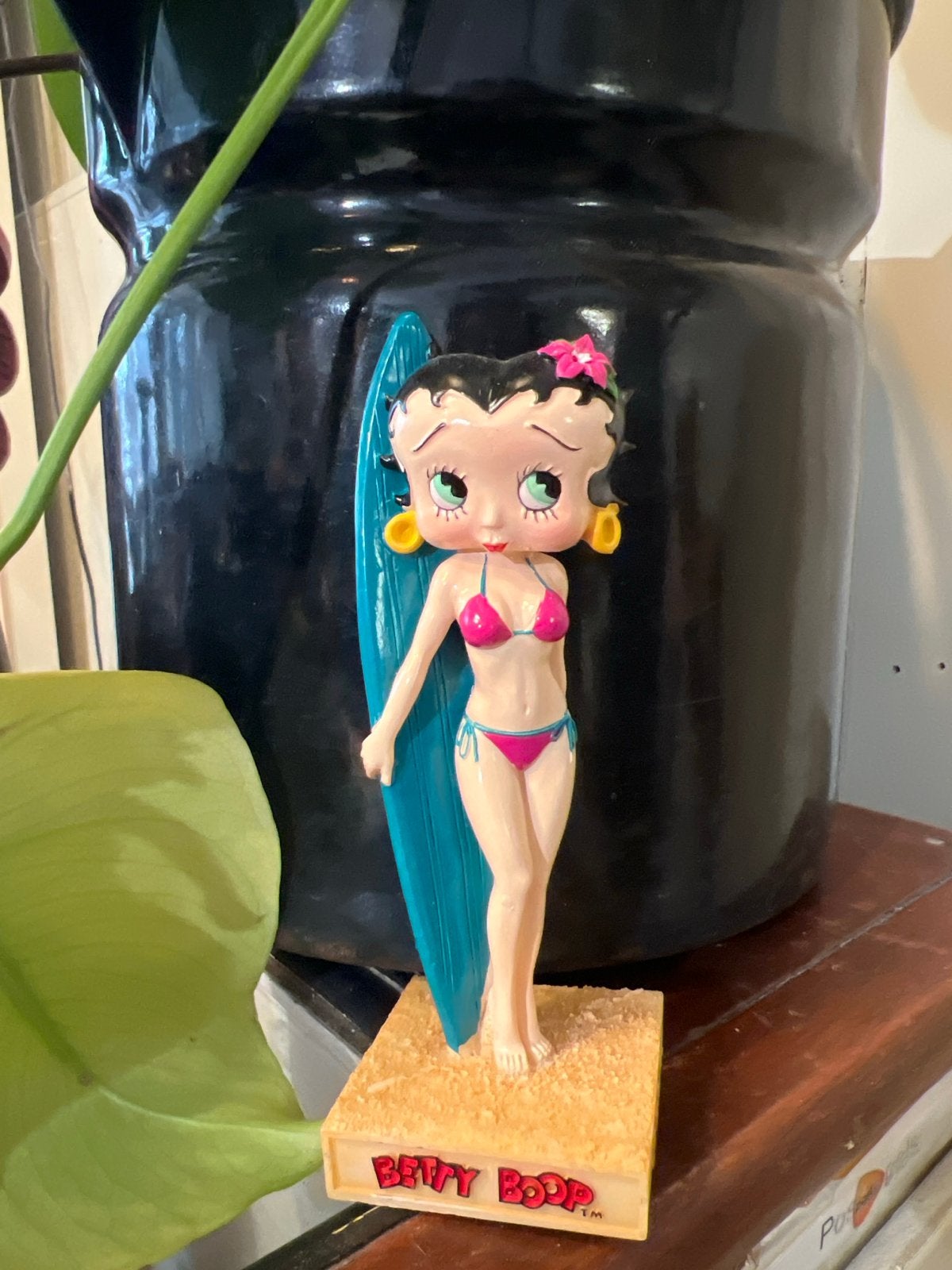 Betty Boop Surfer Beeldje - Zeldzaam en in Topstaat, Verzamelen, Ophalen of Verzenden, Nieuw, Mens