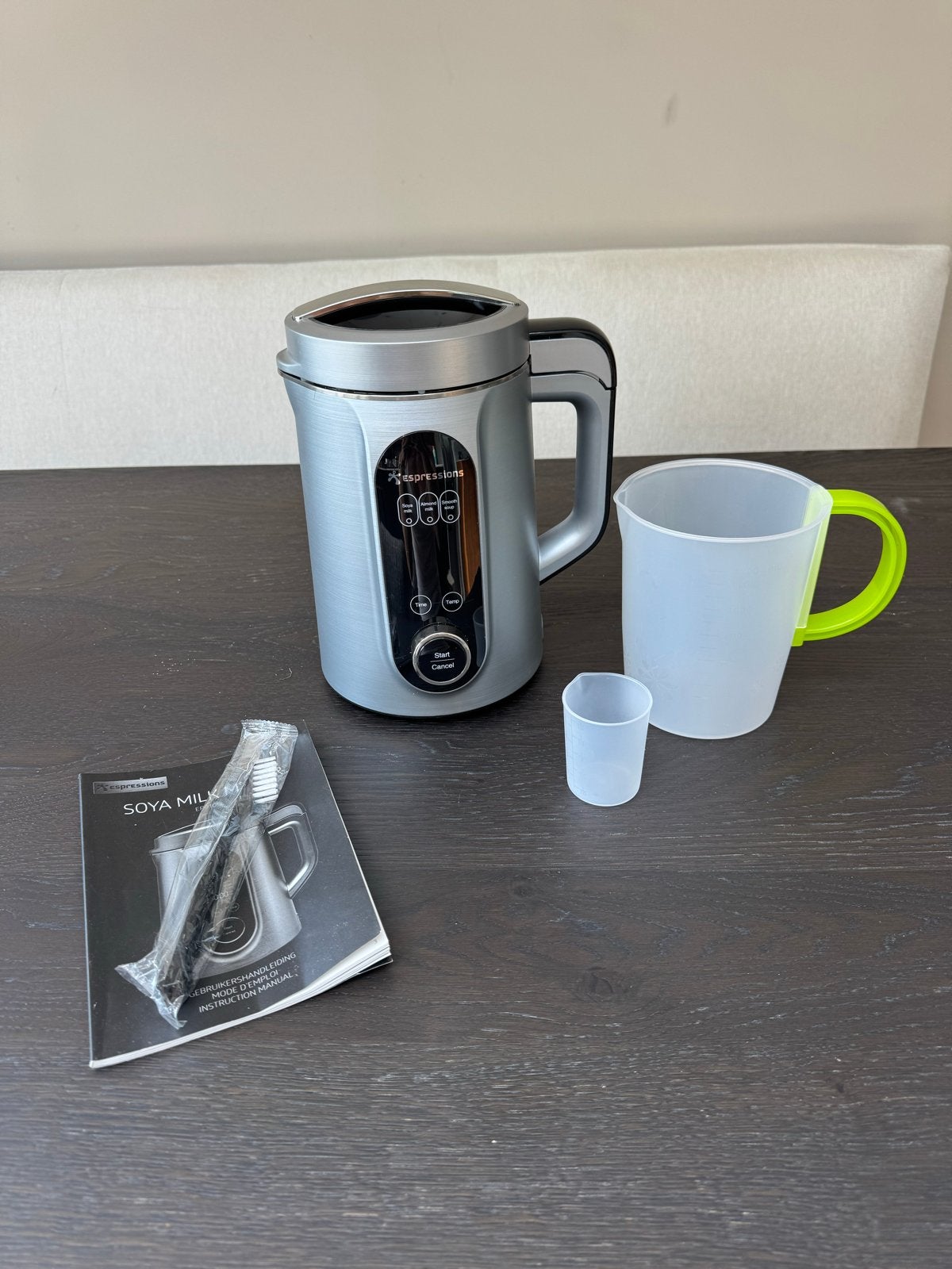 Espressions Soya Milk Maker EP9100 – Zo goed als nieuw, 1 tot 2 liter, Ophalen of Verzenden, Zo goed als nieuw, 3 snelheden of meer
