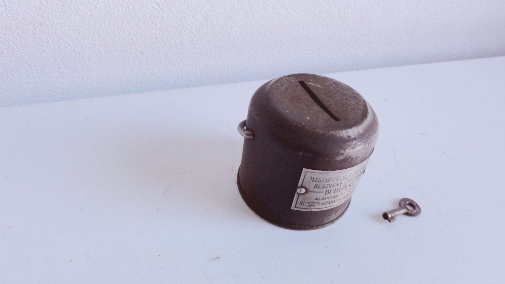 Spaarpot, antiek Hongaars spaartpotje, Ophalen of Verzenden