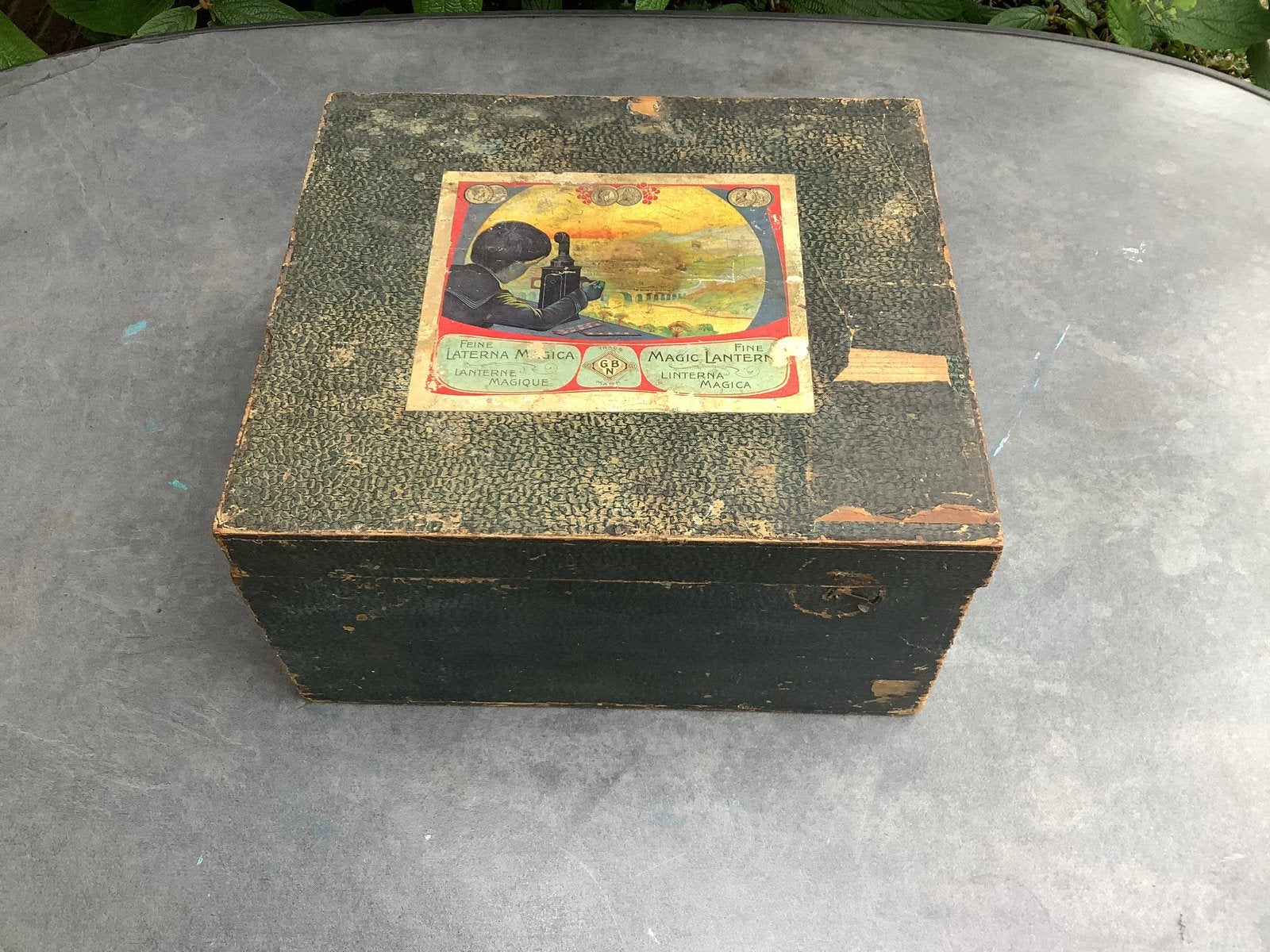 Antieke Toverlantaarn Projector met Glazen Plaatjes in Kist, Ophalen of Verzenden