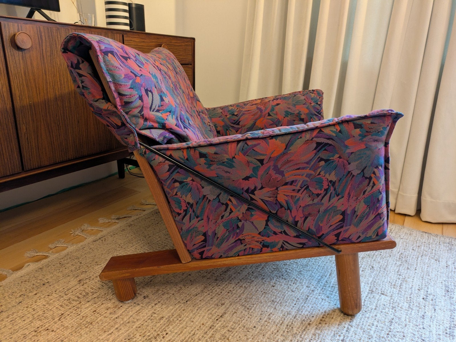 Postmodern design vintage stoel fauteuil Deens, Huis en Inrichting, Ophalen, Gebruikt, Hout, 75 tot 100 cm