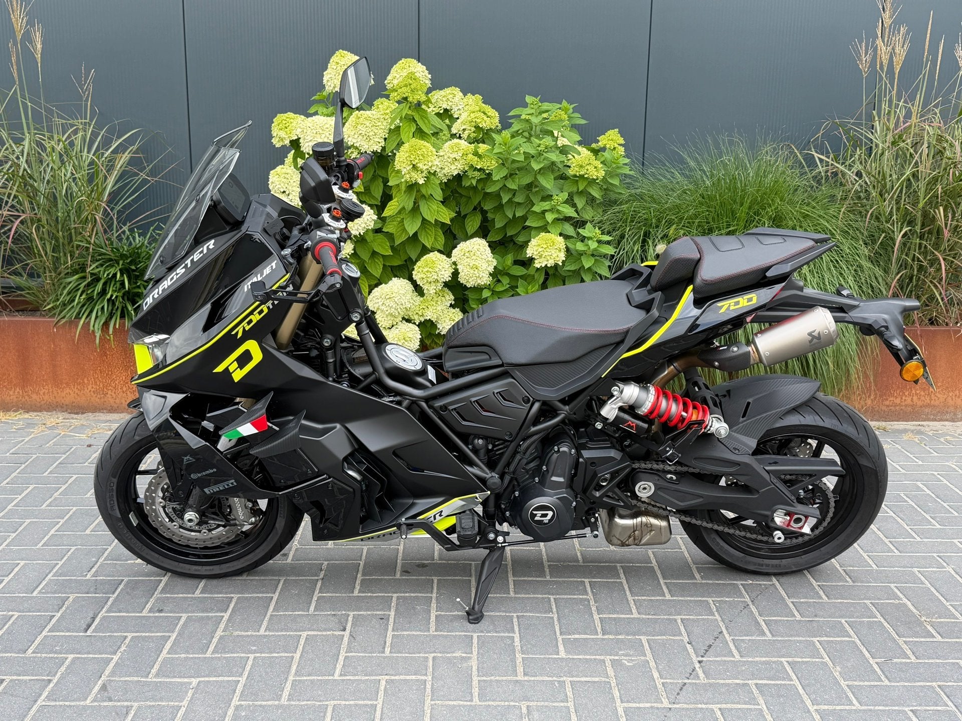 Italjet Scooter Dragster 700 Twin NIEUW 558km CAMERA|AKRAPOV, Motoren, Meer dan 35 kW, Handgeschakeld, 698 cc, ABS