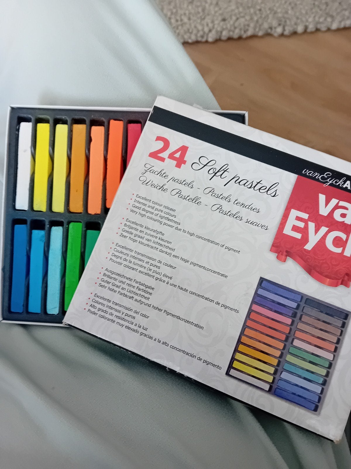 Van Eyck Soft Pastels - 24 kleuren, Ophalen of Verzenden, Zo goed als nieuw, Overige typen