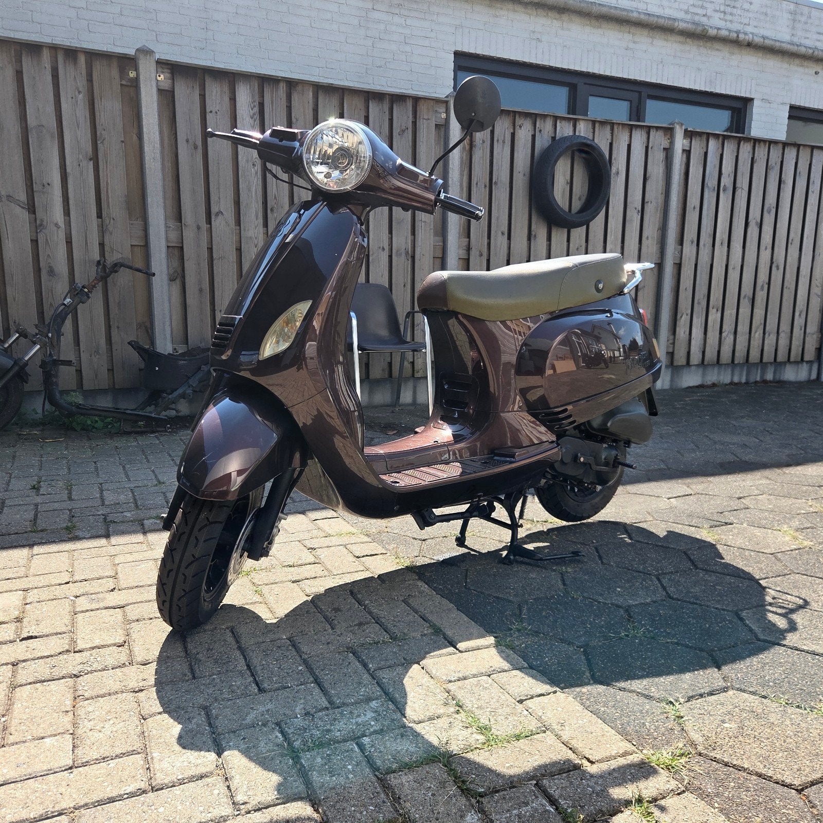 BTC Riva Scooter - Bruin, Goede Staat, Ophalen, Gebruikt, Benzine, Overige merken