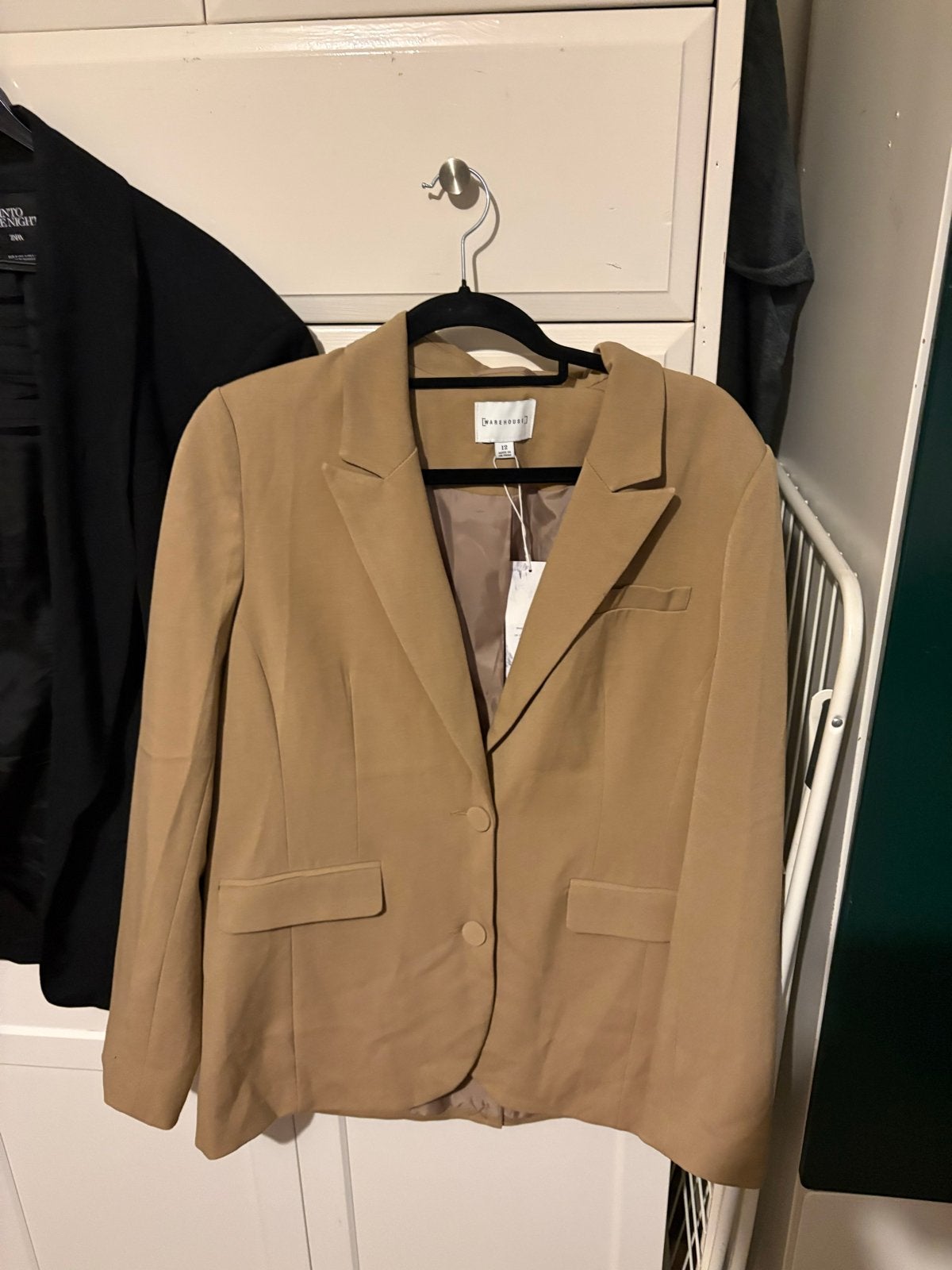 Warehouse camel blazer maat 40 – nieuw met kaartje, Kleding | Dames, Jasjes, Kostuums en Pakken, Ophalen of Verzenden
