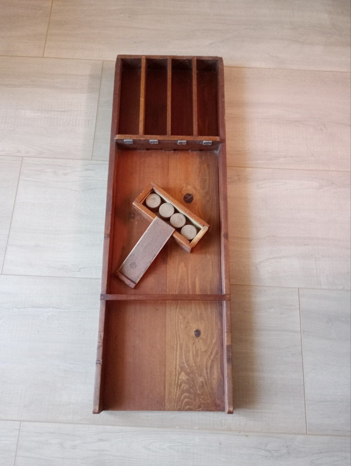 Antieke houten kinder sjoelbak met originele schijven, Ophalen