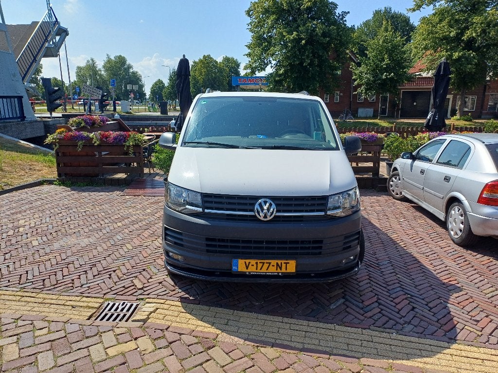 Volkswagen Transporter CDC 2.0 TDI 150pk L2h1 340/2800 (euro, Voorwielaandrijving, Stof, Euro 6, 4 cilinders