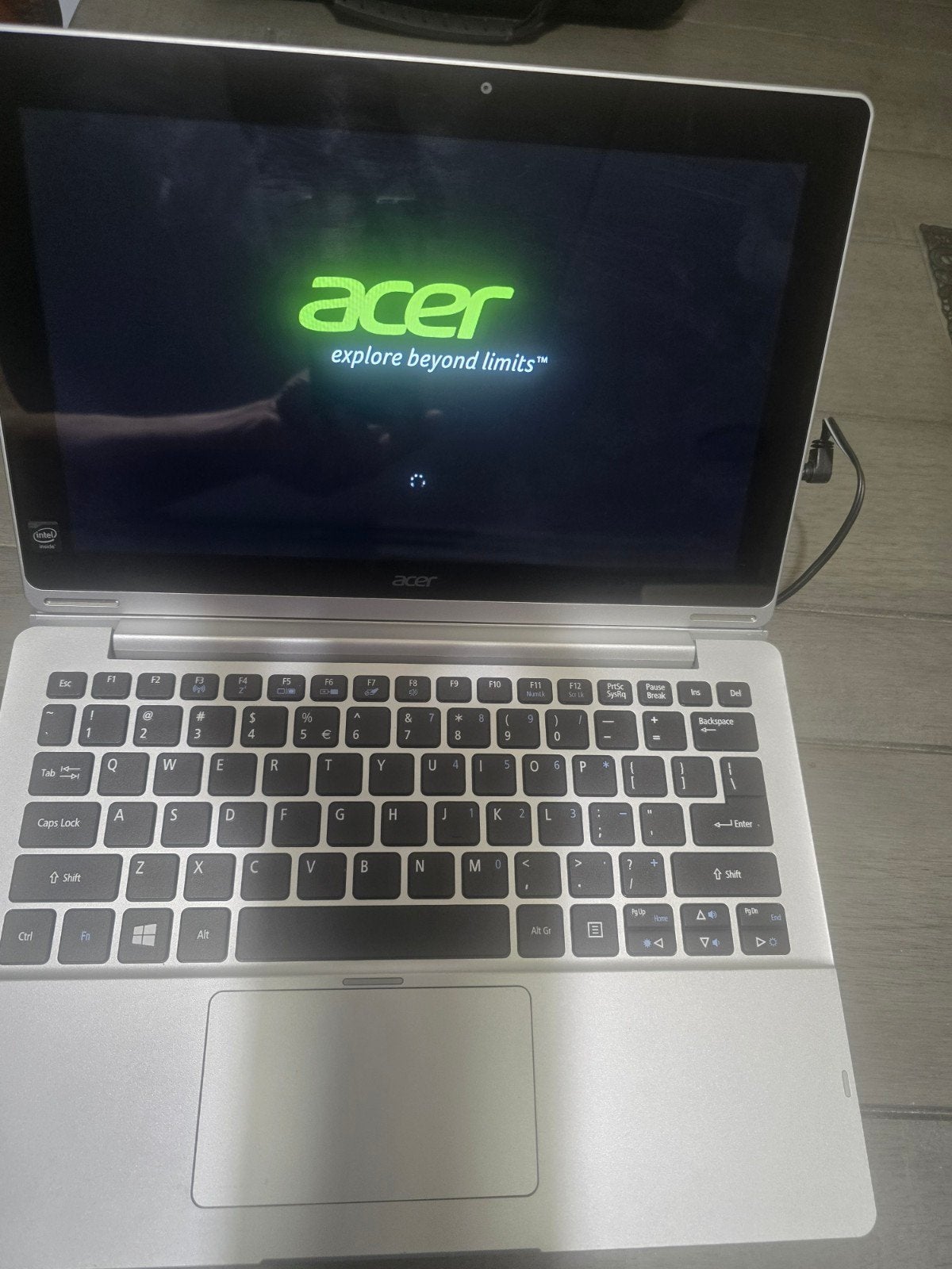 Acer 2-in-1 Laptop/Tablet - Windows 10, 2GB RAM, 32GB Opslag, Computers en Software, Gebruikt, Minder dan 4 GB, Qwerty, 32 GB