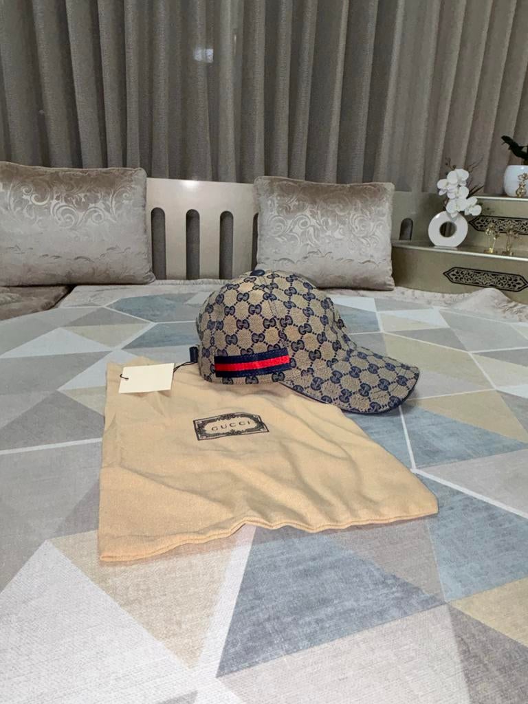 Gucci pet navy blauw, Ophalen, Nieuw, 57 cm (M, 7⅛ inch) of minder, Pet