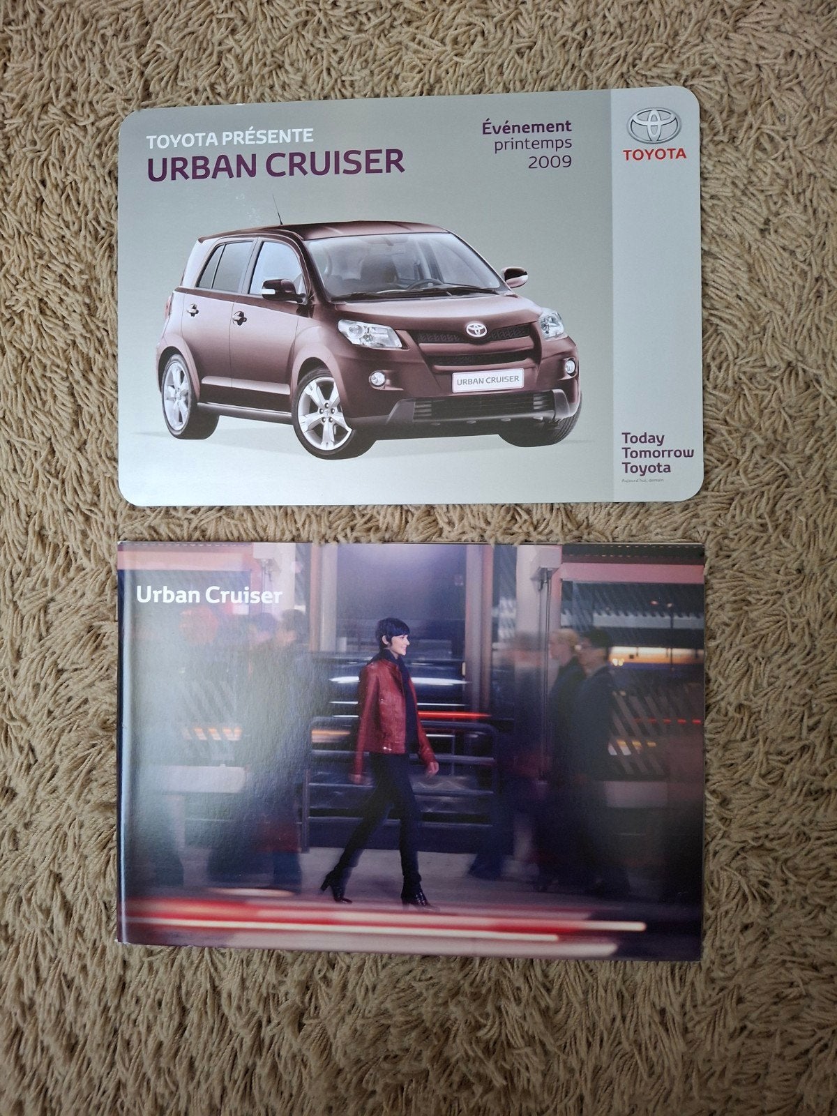 autofolder en leaflet Toyota Urban Cruiser, Verzenden, Zo goed als nieuw, Toyota