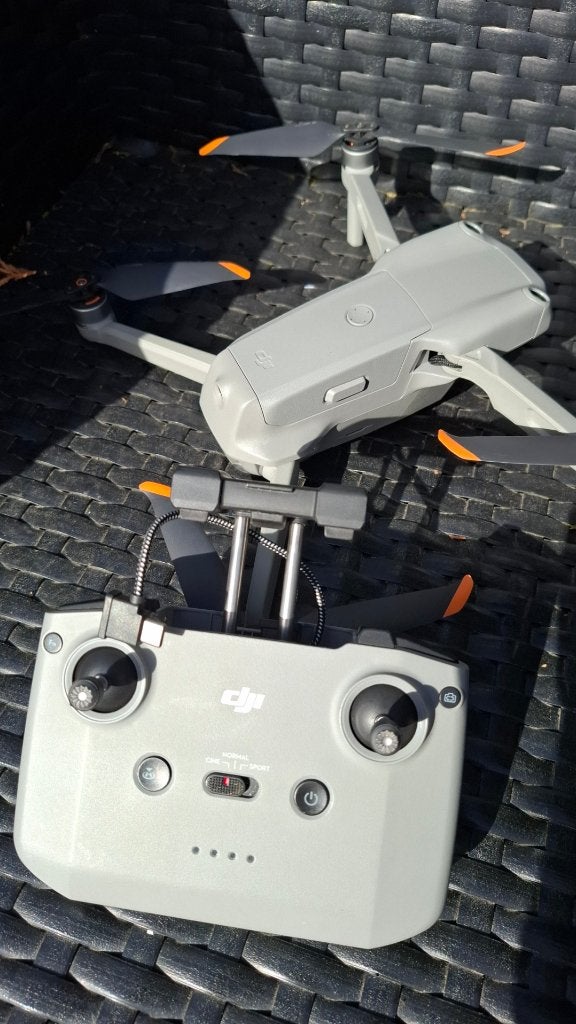 DJI Air 2S inclusief RC - Overcompleet, 250 tot 900 gram, Cameradrone, 5 tot 10 kilometer, Zo goed als nieuw