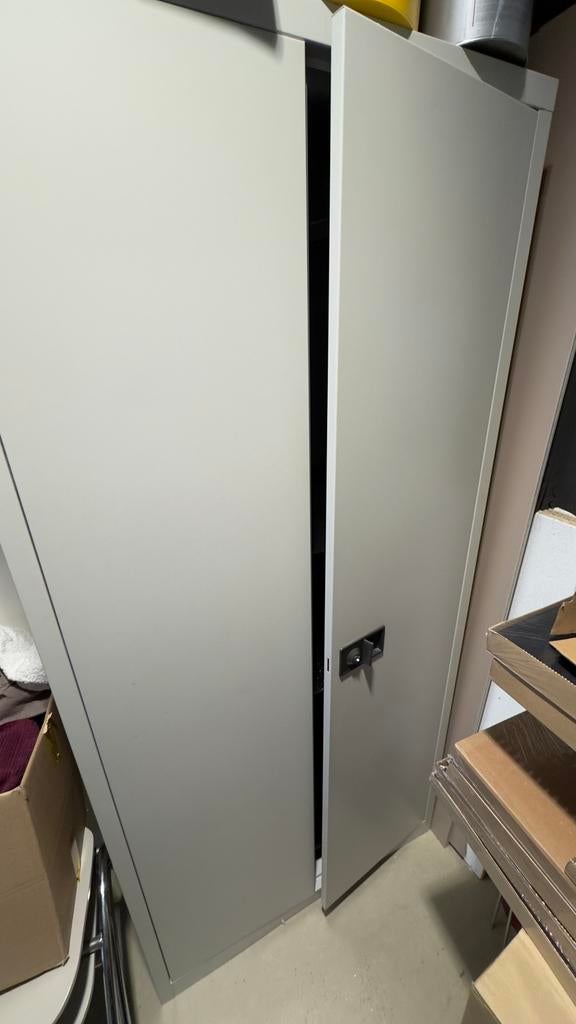 Dossierkast gratis af te halen, Huis en Inrichting, Kasten | Roldeurkasten en Archiefkasten, Ophalen, Gebruikt, 25 tot 50 cm, 150 tot 200 cm