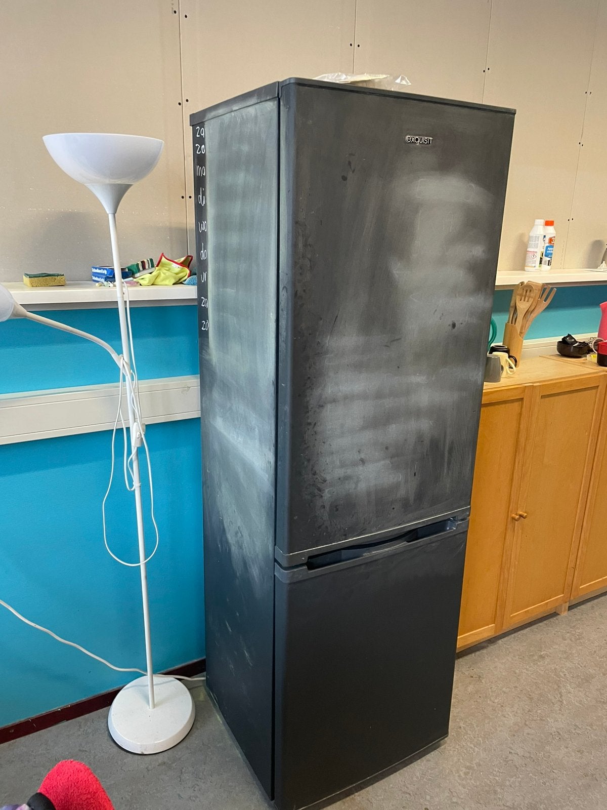 Exquisit koel-vriescombinatie krijtbord, Witgoed en Apparatuur, Koelkasten en IJskasten, Ophalen, 200 liter of meer, Met aparte vriezer