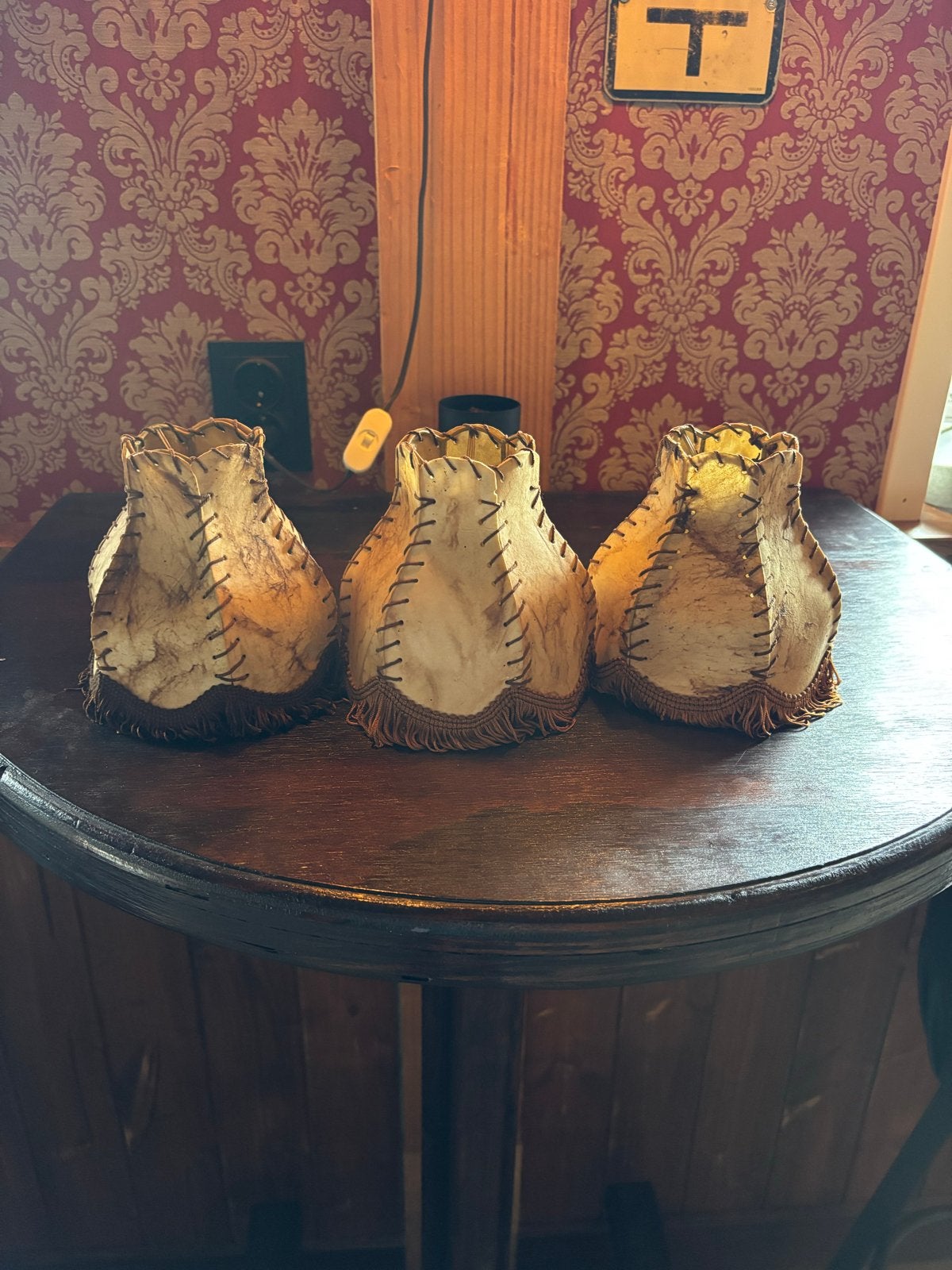 Set van 3 vintage varkensleer lampenkappen met franjes, Gebruikt, Overige typen, Beige, Ophalen of Verzenden