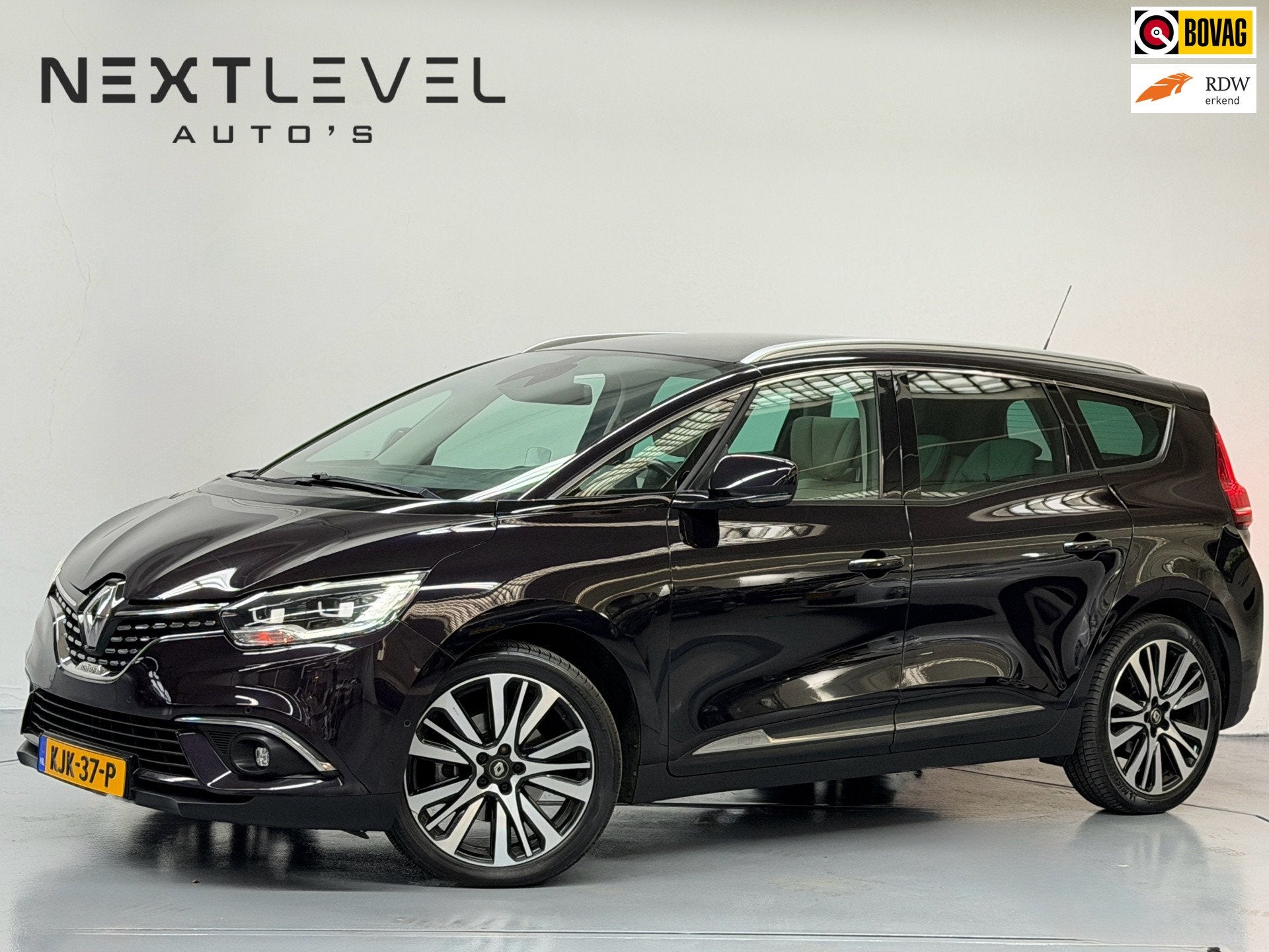Renault Grand Scénic 1.3 TCe Initiale Paris Bose 7p Pano Ma, Auto's, Dealer onderhouden, Automatische klimaatregeling, Leder, Bedrijf