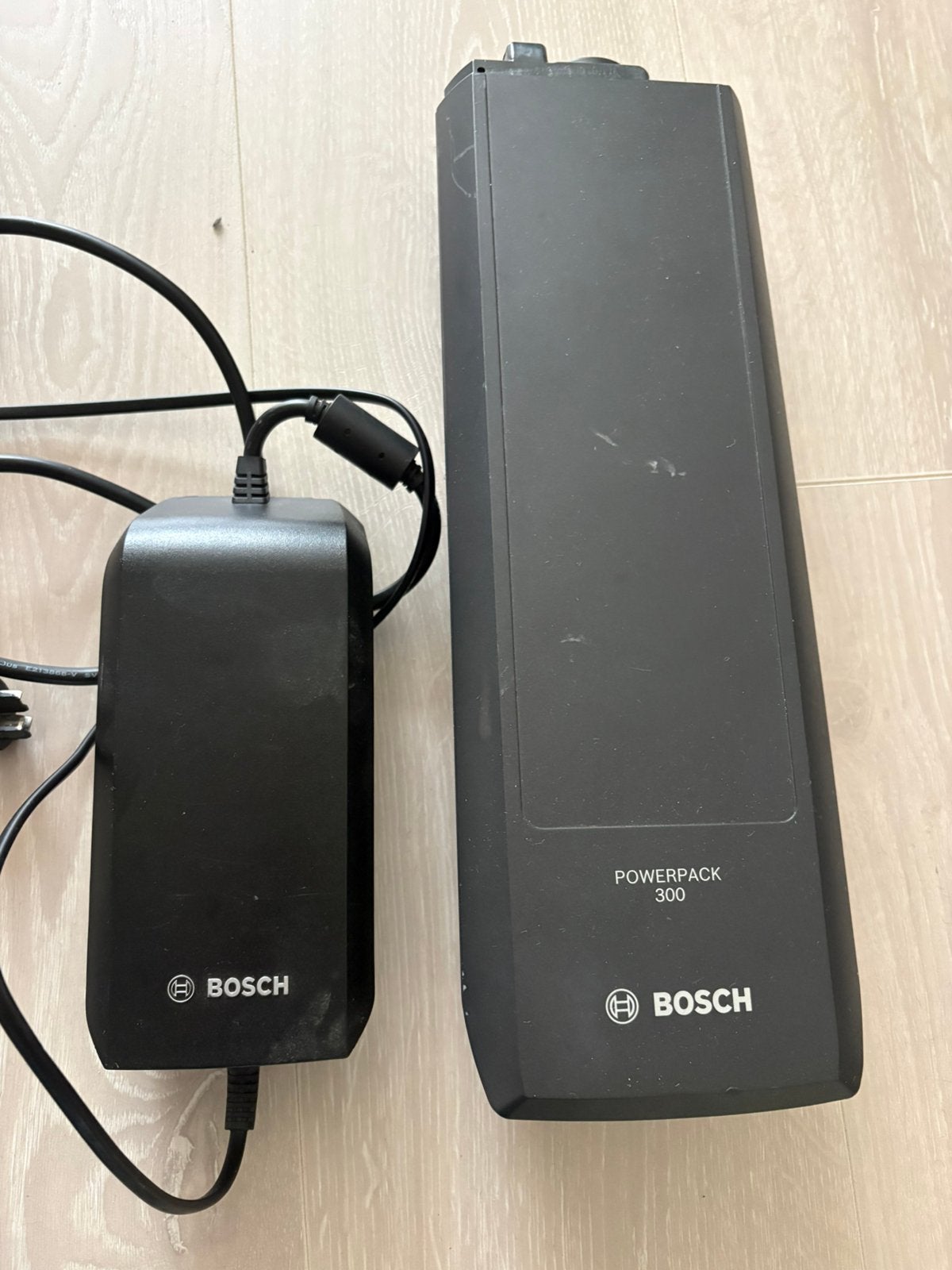 BOSCH ACCU, Fietsen en Brommers, Fietsaccessoires | Fietsaccu's, Ophalen, Zo goed als nieuw