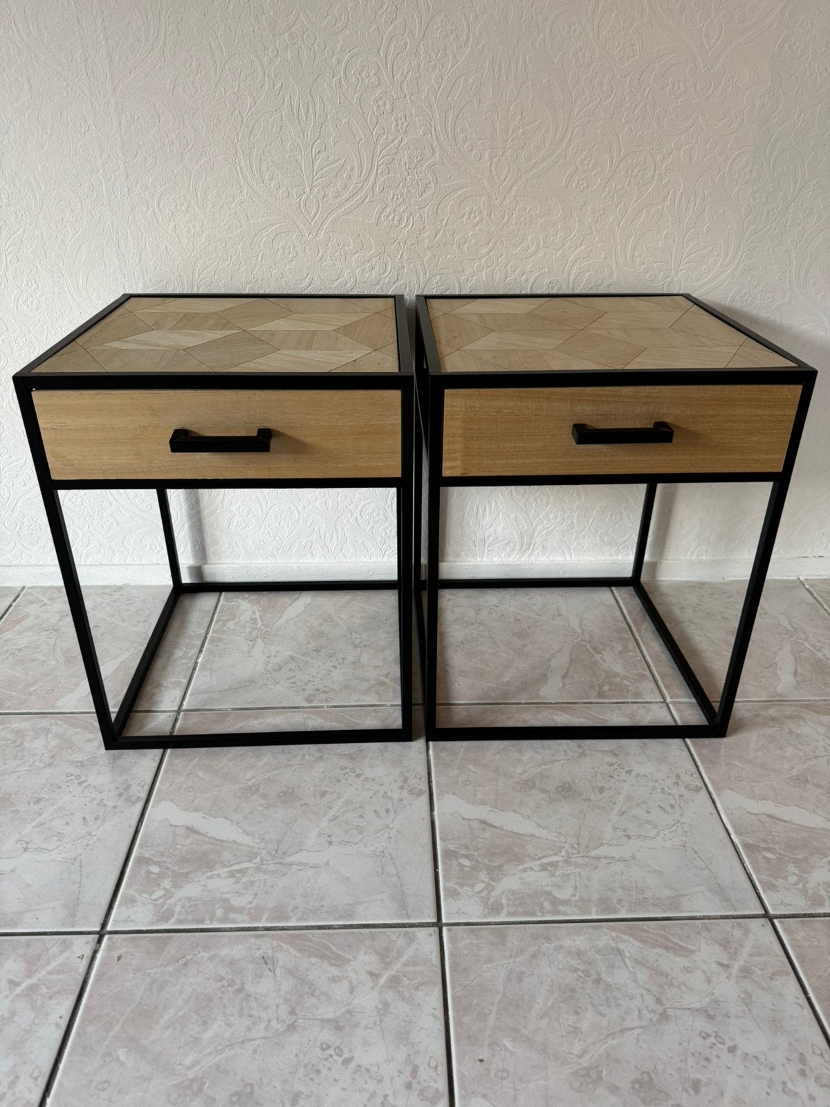 2X Nachtkastjes Toscane (Jysk), Ophalen, Zo goed als nieuw, 65 cm of meer, 70 cm of meer