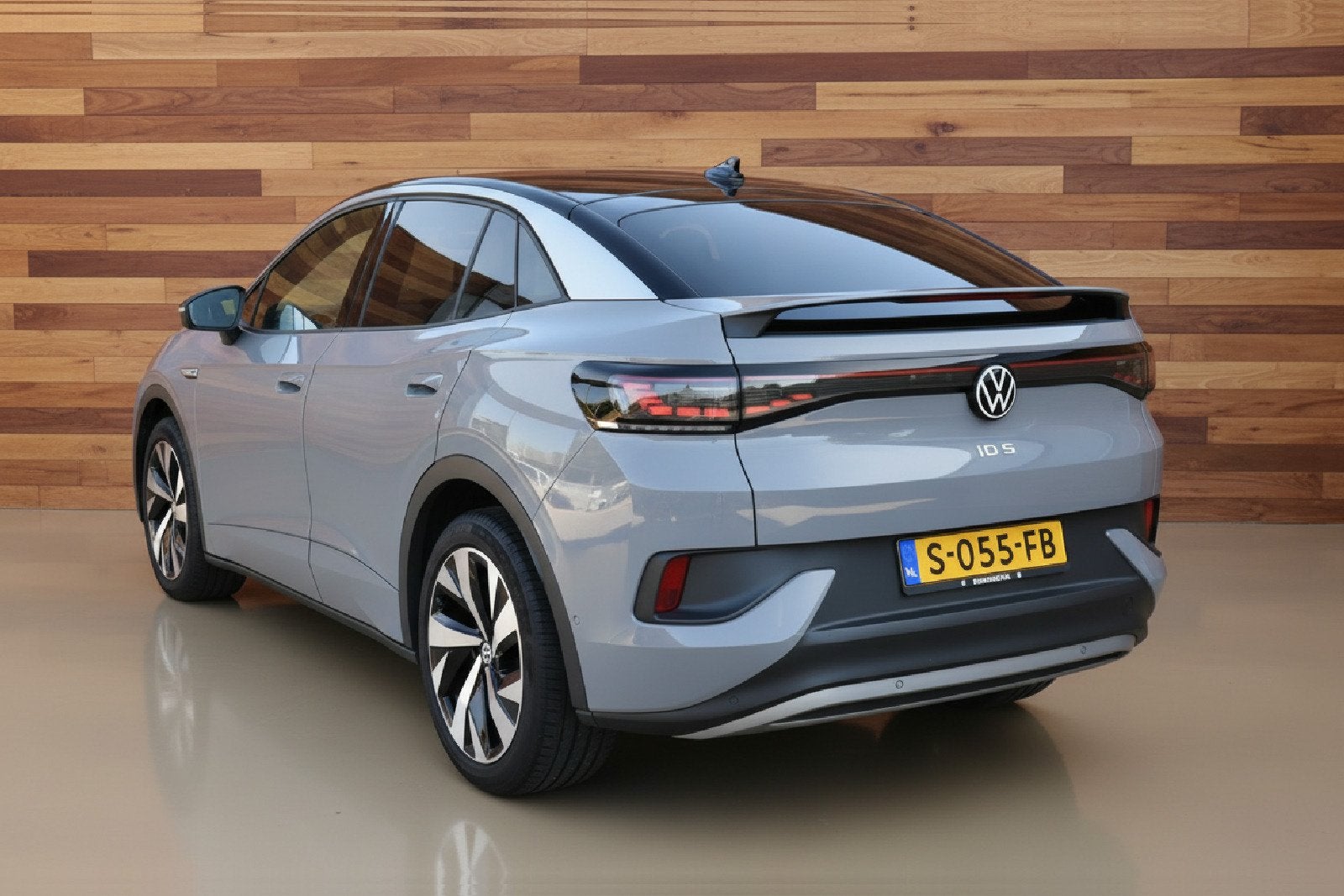 Volkswagen ID.5 Pro 77 kWh | SOH 96,6 % | PANORAMA DAK | ALC, Auto's, Volkswagen, Automaat, Dealer onderhouden, Achterwielaandrijving