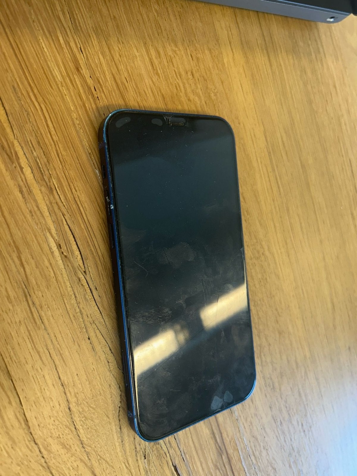 iPhone 12 - Blauw - Lichte gebruikssporen, Telecommunicatie, Mobiele telefoons | Apple iPhone, Ophalen, Blauw, 78 %, IPhone 12