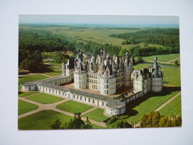 Les Merveilles du Val de Loire Chambord vue aerienne chateau, Ophalen of Verzenden, 1960 tot 1980, Gelopen, Frankrijk