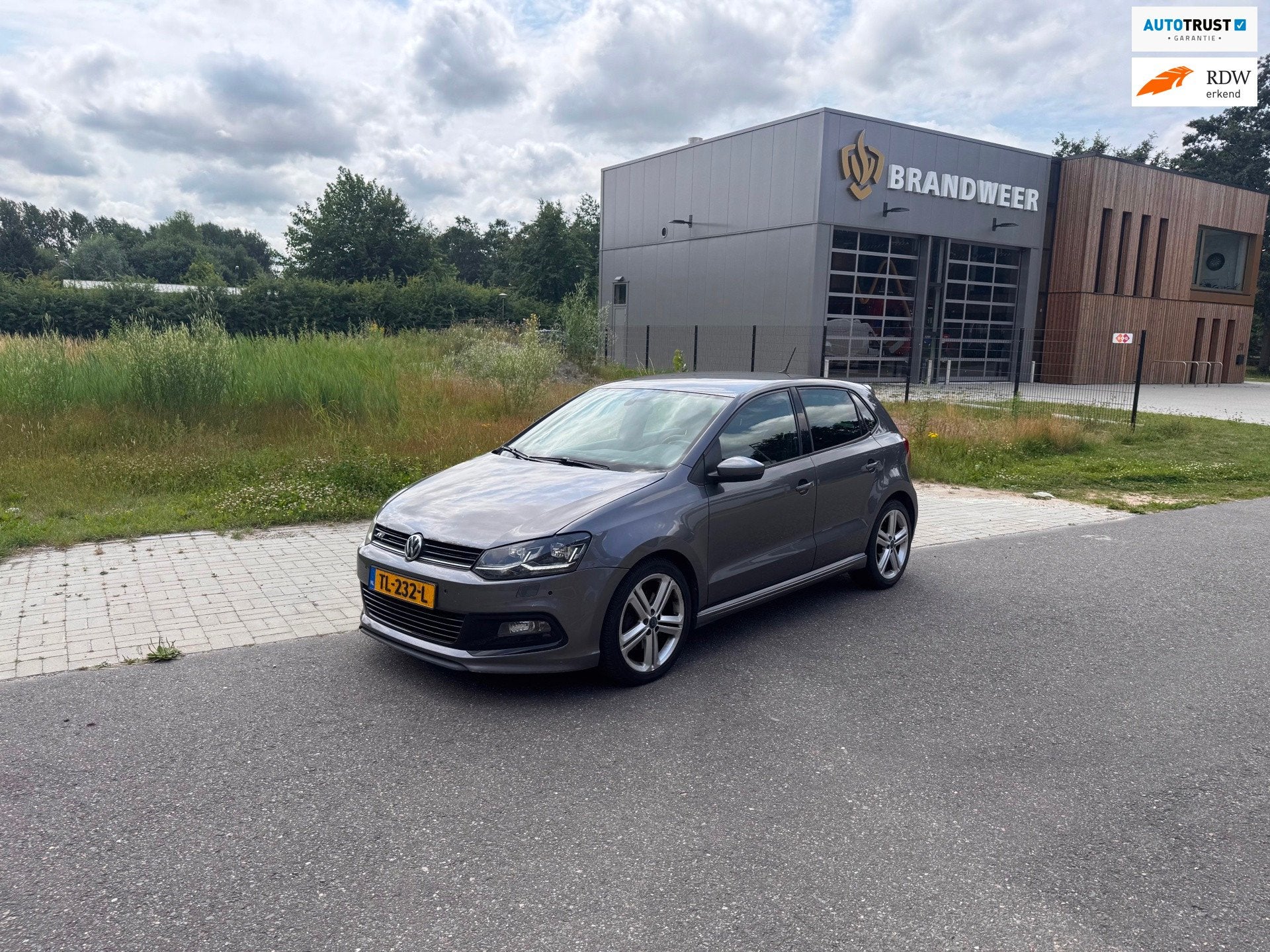 Volkswagen Polo 1.4 TDI First Edition Clima.Navi.Leder, Voorwielaandrijving, Gebruikt, Euro 6, 580 kg