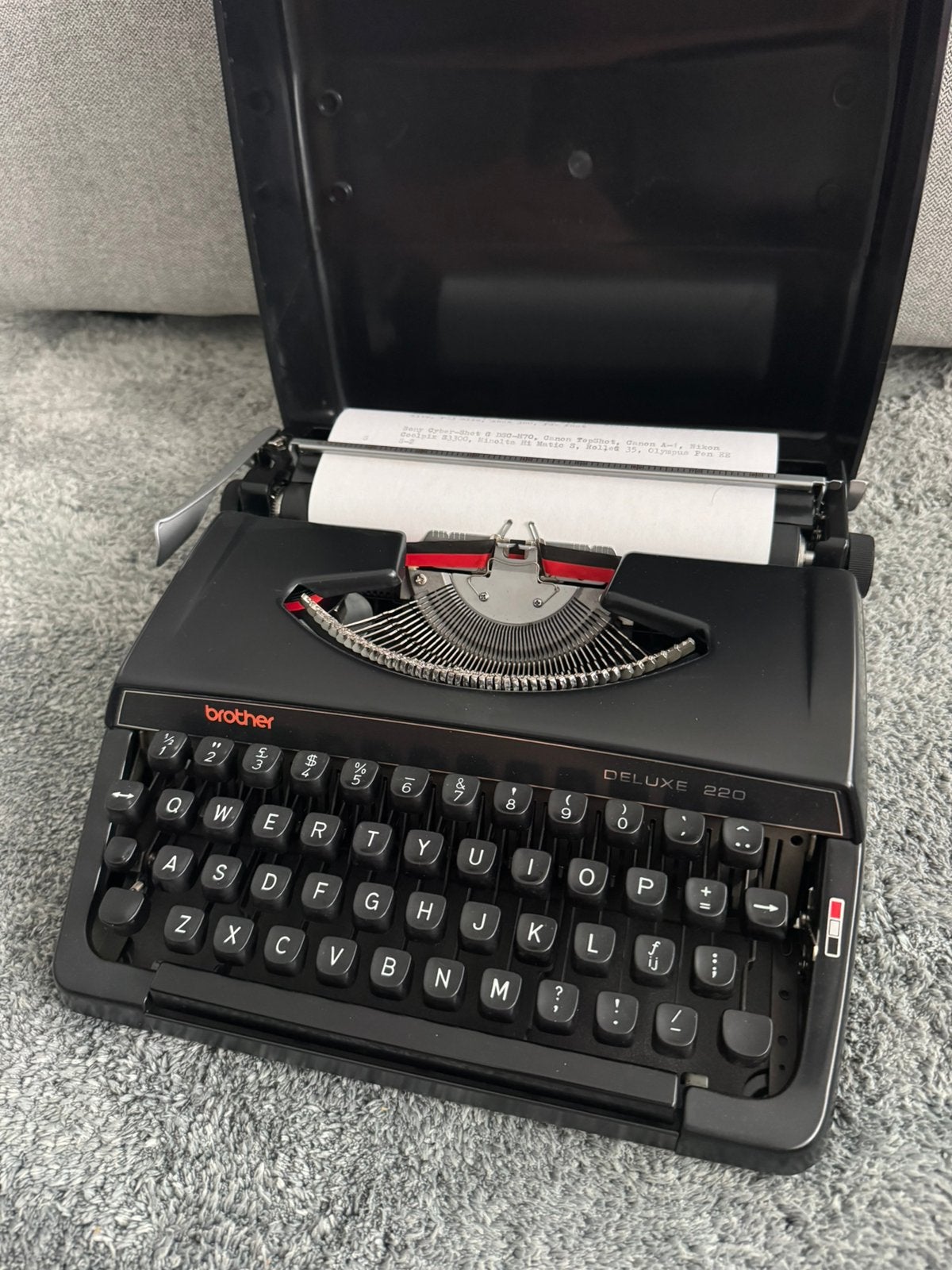Vintage Brother Deluxe 220 Typemachine + Koffer - Japan, Ophalen of Verzenden, Gebruikt