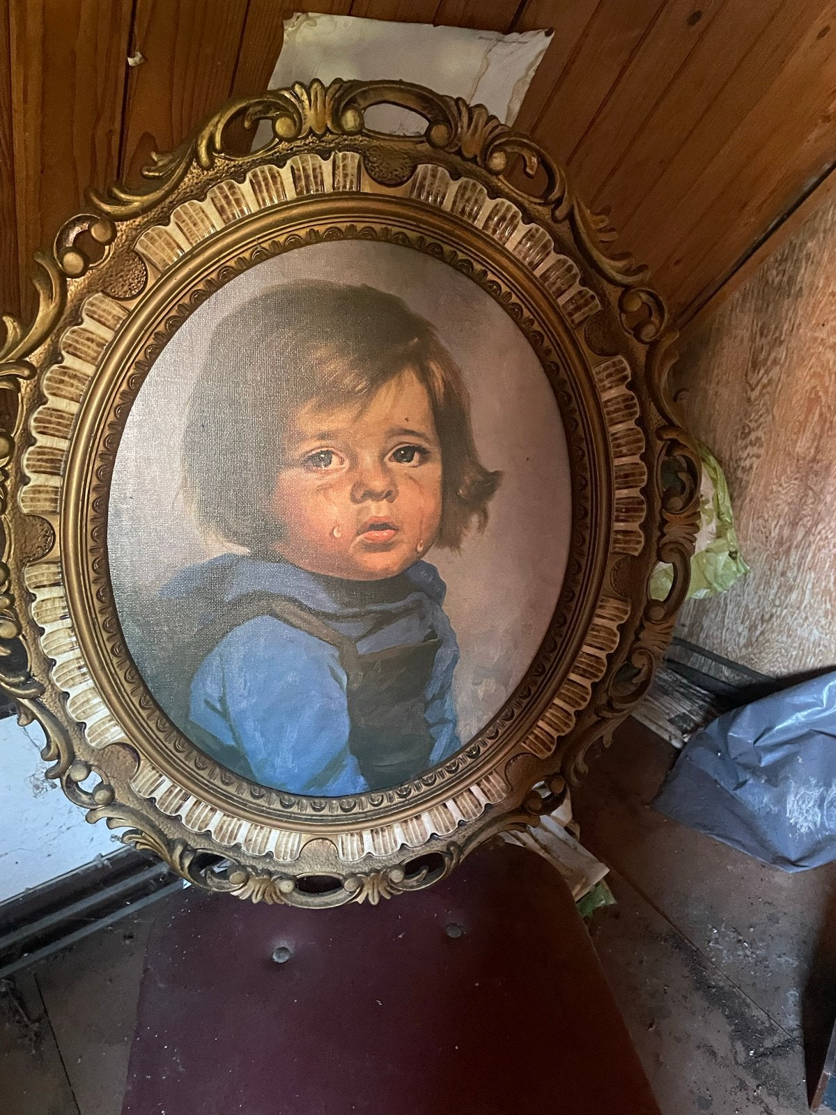 Vintage Schilderij Huilend Kind in Gouden Lijst, Antiek en Kunst, Kunst | Schilderijen | Klassiek, Paneel, Portret of Personen