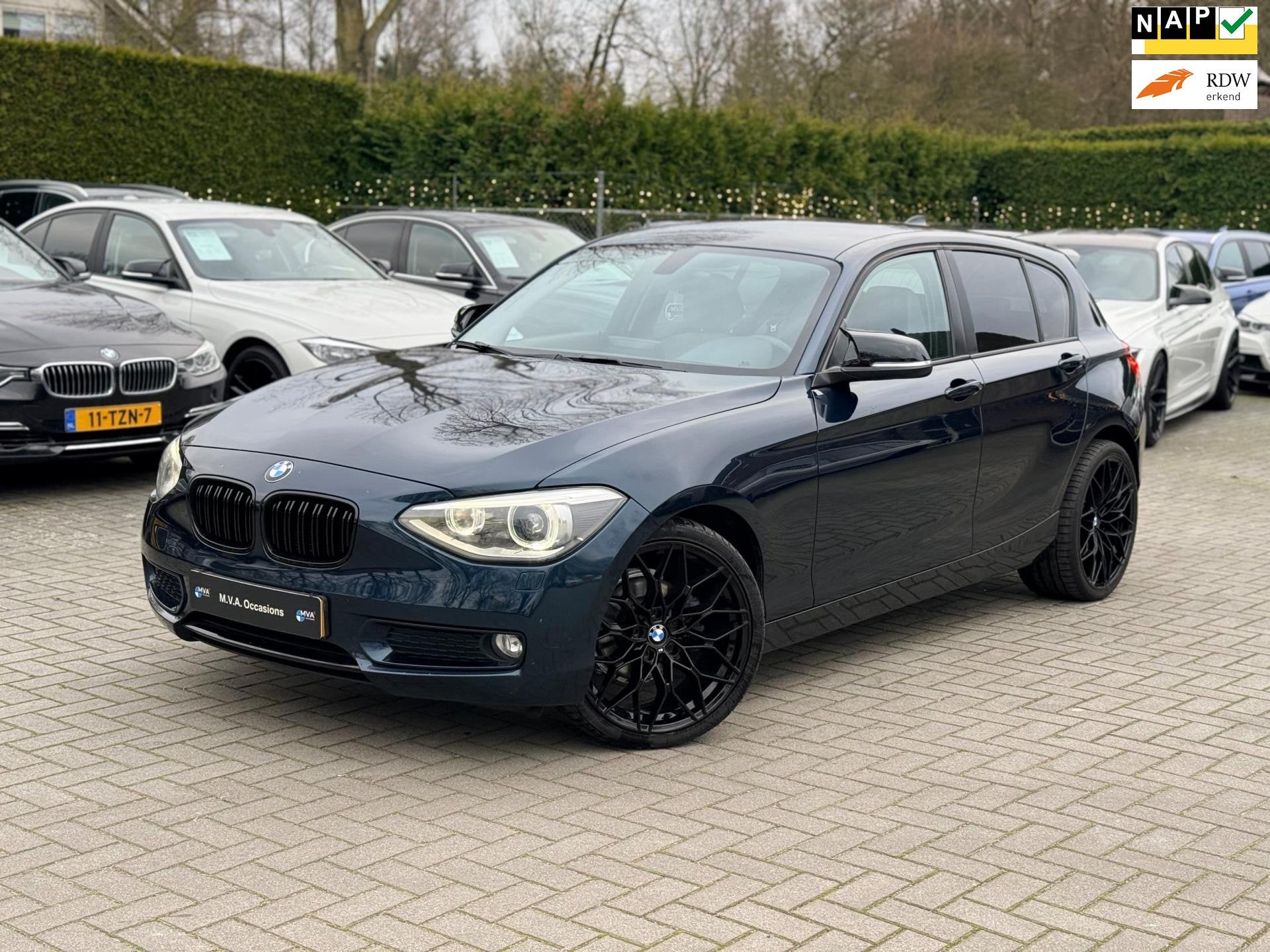 BMW 1-serie 116i Business Urban|Carplay|18 inch M|Navigatie|, 1-Serie, Euro 5, Gebruikt, 4 cilinders
