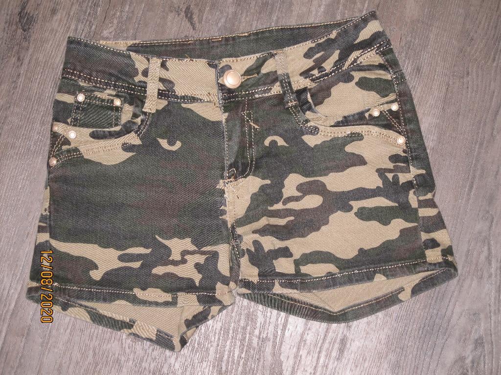 Girl Vivi Denim hotpants met army print maat S, Kleding | Dames, Overige kleuren, Ophalen of Verzenden, W28 - W29 (confectie 36)