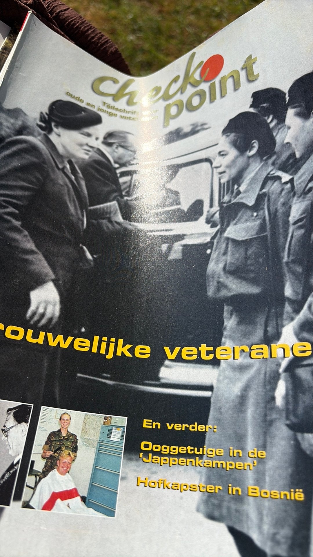 Tijdschrift 2002 vrouwelijke militairen veteranen, Ophalen of Verzenden, Landmacht, Nederland, Boek of Tijdschrift