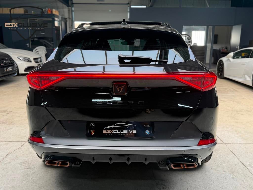 Cupra Formentor Camera/Pano/Trekhaak/Bomvol! 1.4 e-Hybrid VZ, Gebruikt, 4 cilinders, Leder en Stof, Zwart