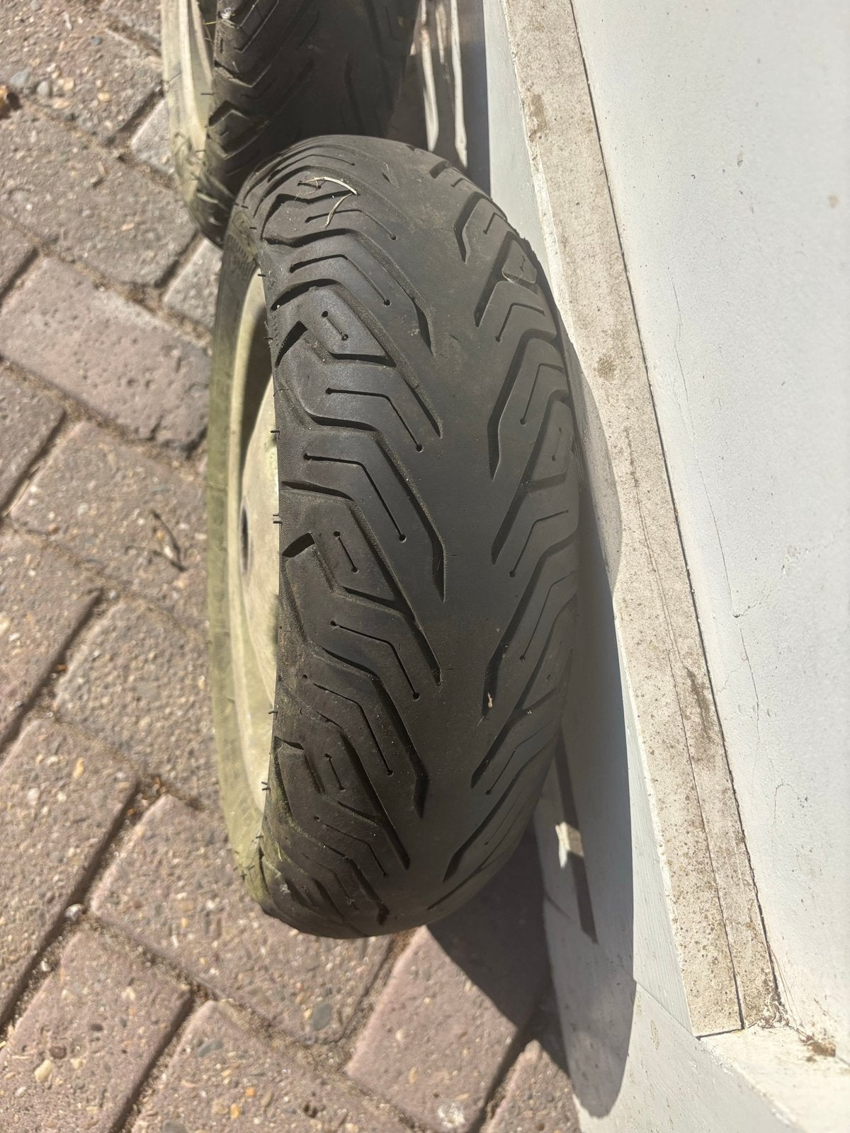 Vespa LX Gebruikte banden en velgen, Ophalen of Verzenden, Gebruikt, Overige typen, Vespa