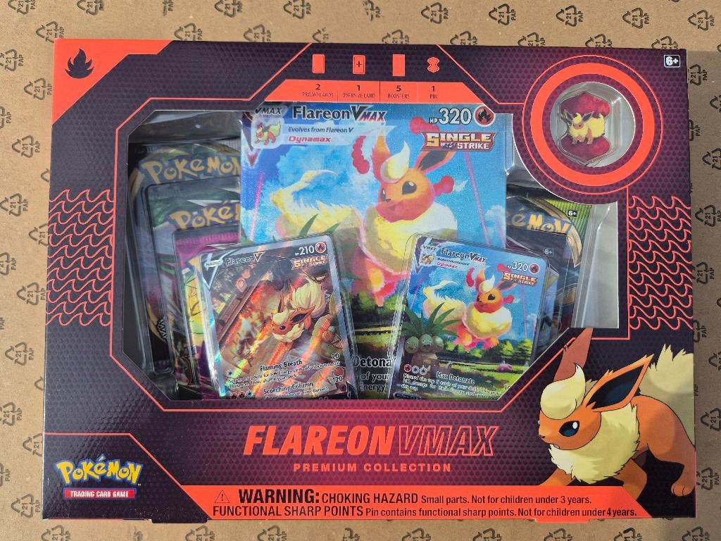 Pokémon Flareon VMAX Premium Collection EU Version, Ophalen of Verzenden, Nieuw, Overige typen, Foil