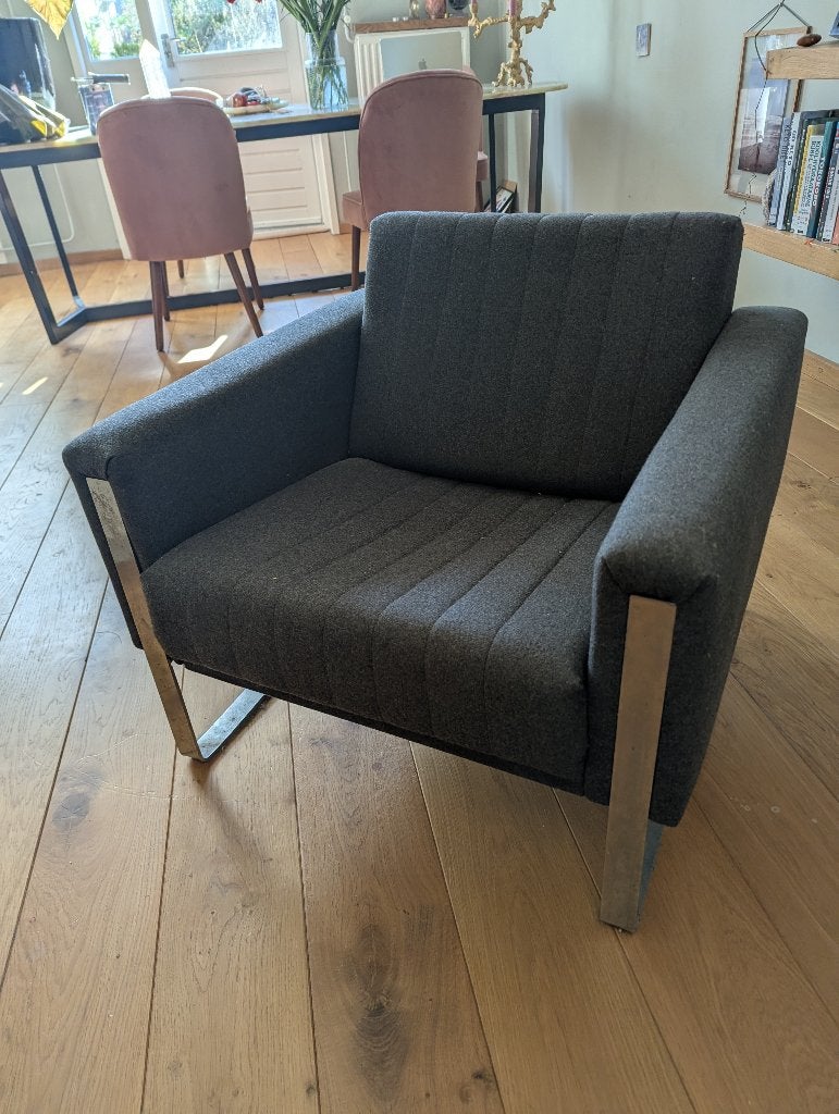 Oost-Duitse fauteuil (nieuw gestoffeerd), Ophalen, Chic, 75 tot 100 cm, Zo goed als nieuw