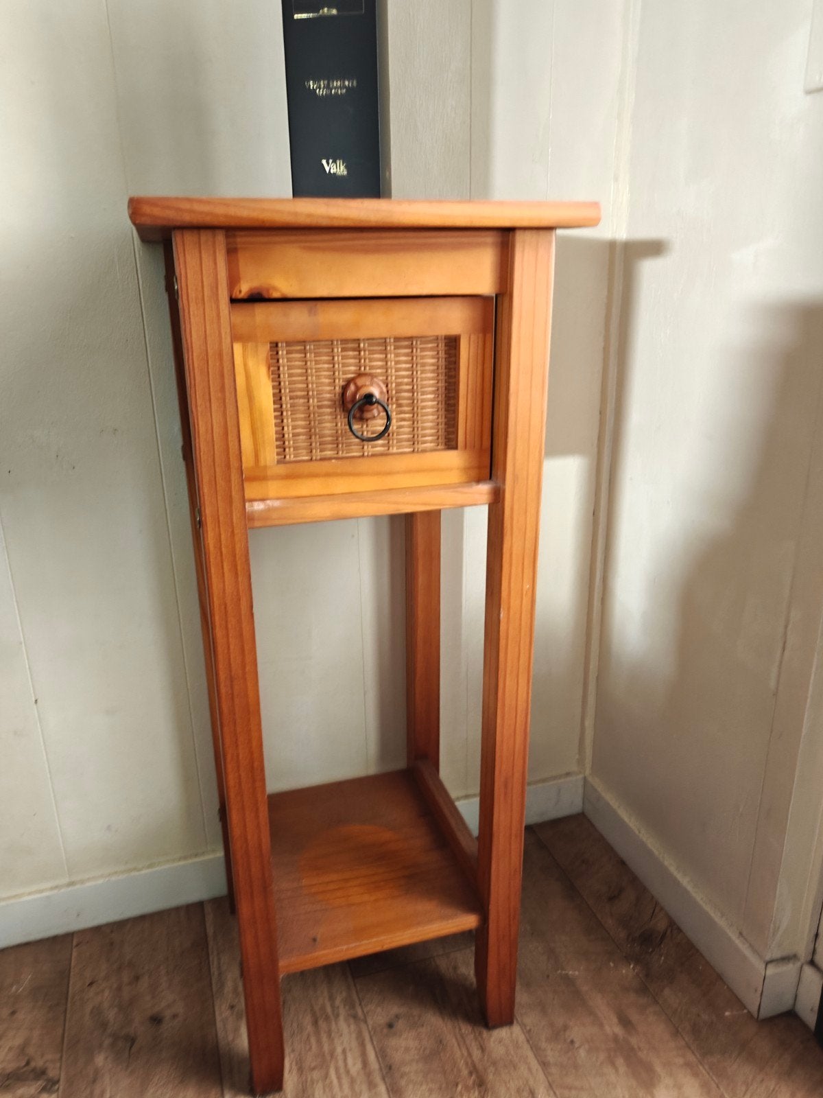 Telefoon tafel met laden 35x35x87cm, Ophalen