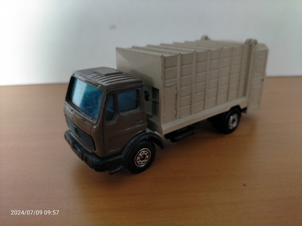 solido mercedes garbage truck, Verzenden, Auto, Gama