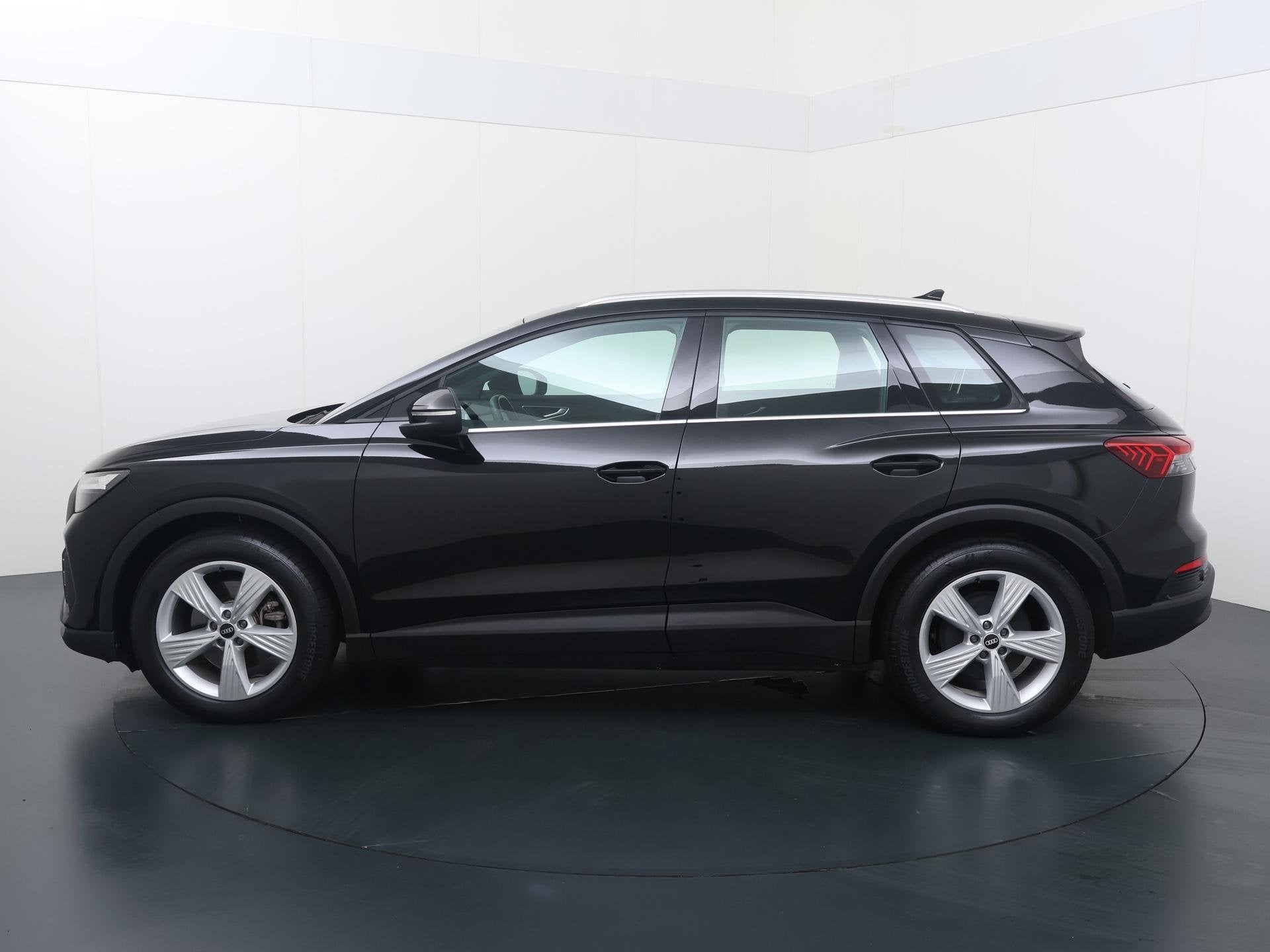 Audi Q4 e-tron 35 Launch edition 55 kWh | 170 PK | SoH % | S, Auto's, Gebruikt, Zwart, Zwart, Q4 e-tron
