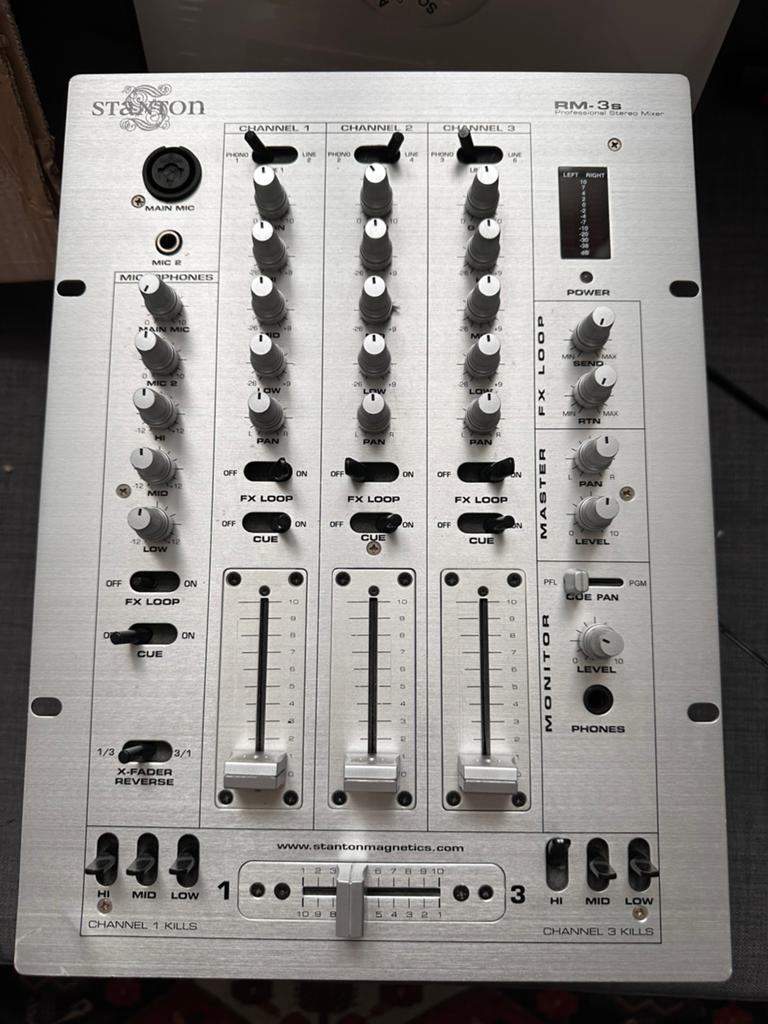 Stanton RM-3s, Ophalen of Verzenden, Gebruikt, Minder dan 5 kanalen, Microfooningang