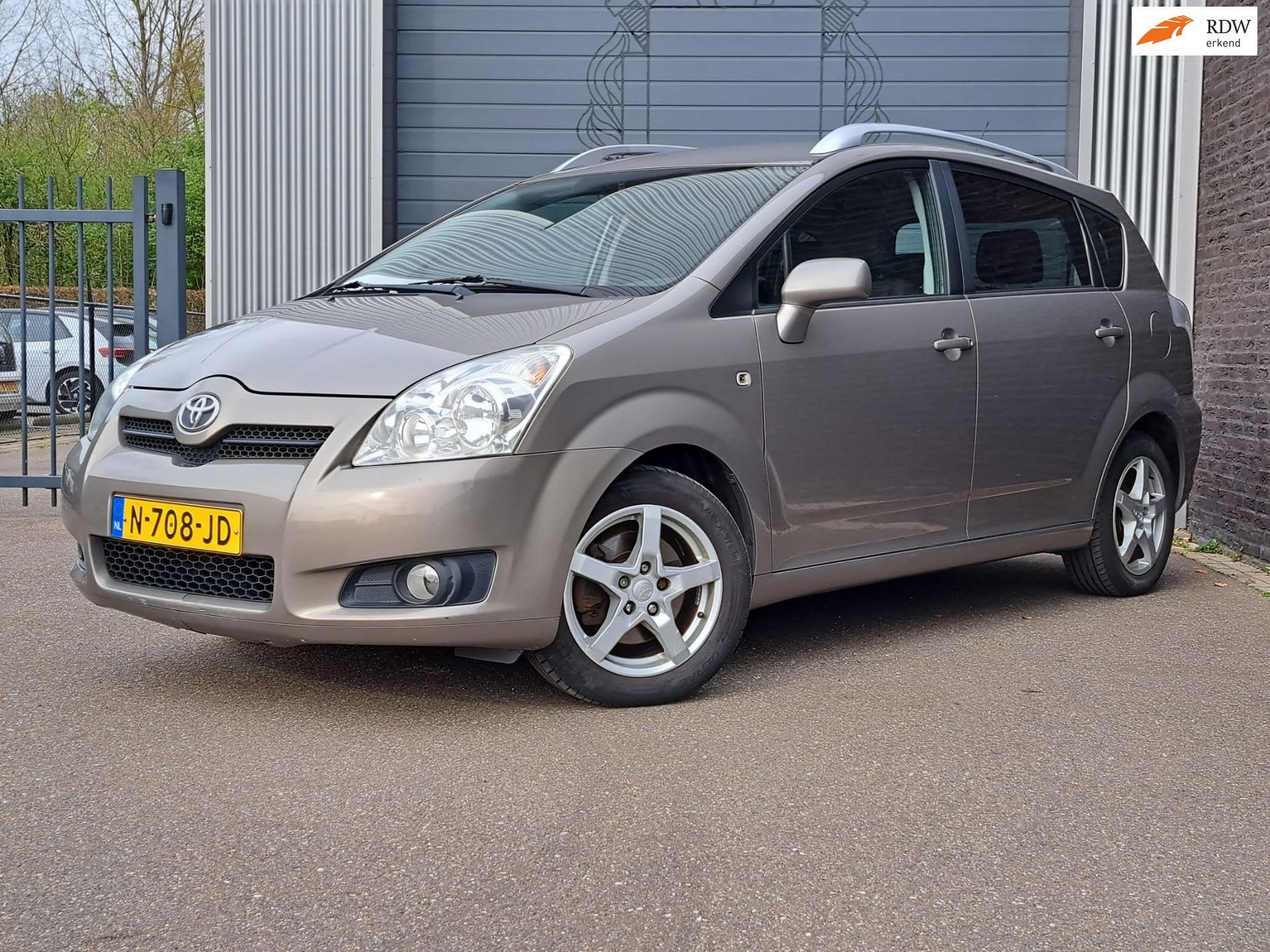Toyota Verso 1.6 VVT-i Airco, Gebruikt, 4 cilinders, Bruin, Elektrische ramen