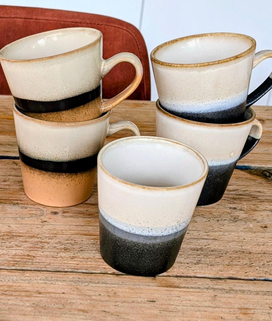 Hkliving servies, Huis en Inrichting, Ophalen of Verzenden, Zo goed als nieuw, Overige stijlen, Kop(pen) en/of Schotel(s)