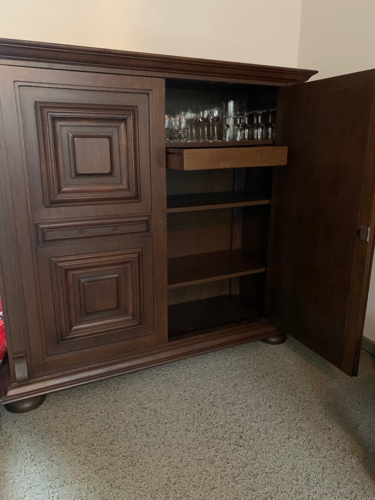 Vintage donker eikenhouten (servies)kast, Ophalen