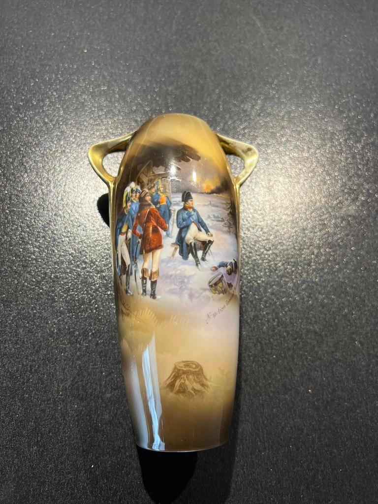 Vaasje, RS Suhl, “Napoleon devant Moscou”., Antiek en Kunst, Antiek | Porselein, Ophalen of Verzenden